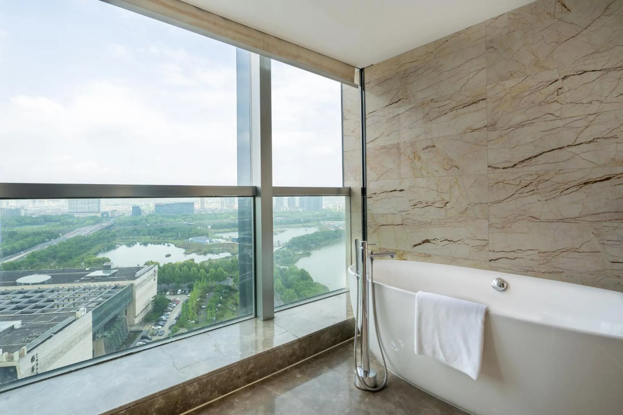 Bathroom in Expo Center Hotel - Free Shuttle Bus & Late Check-out