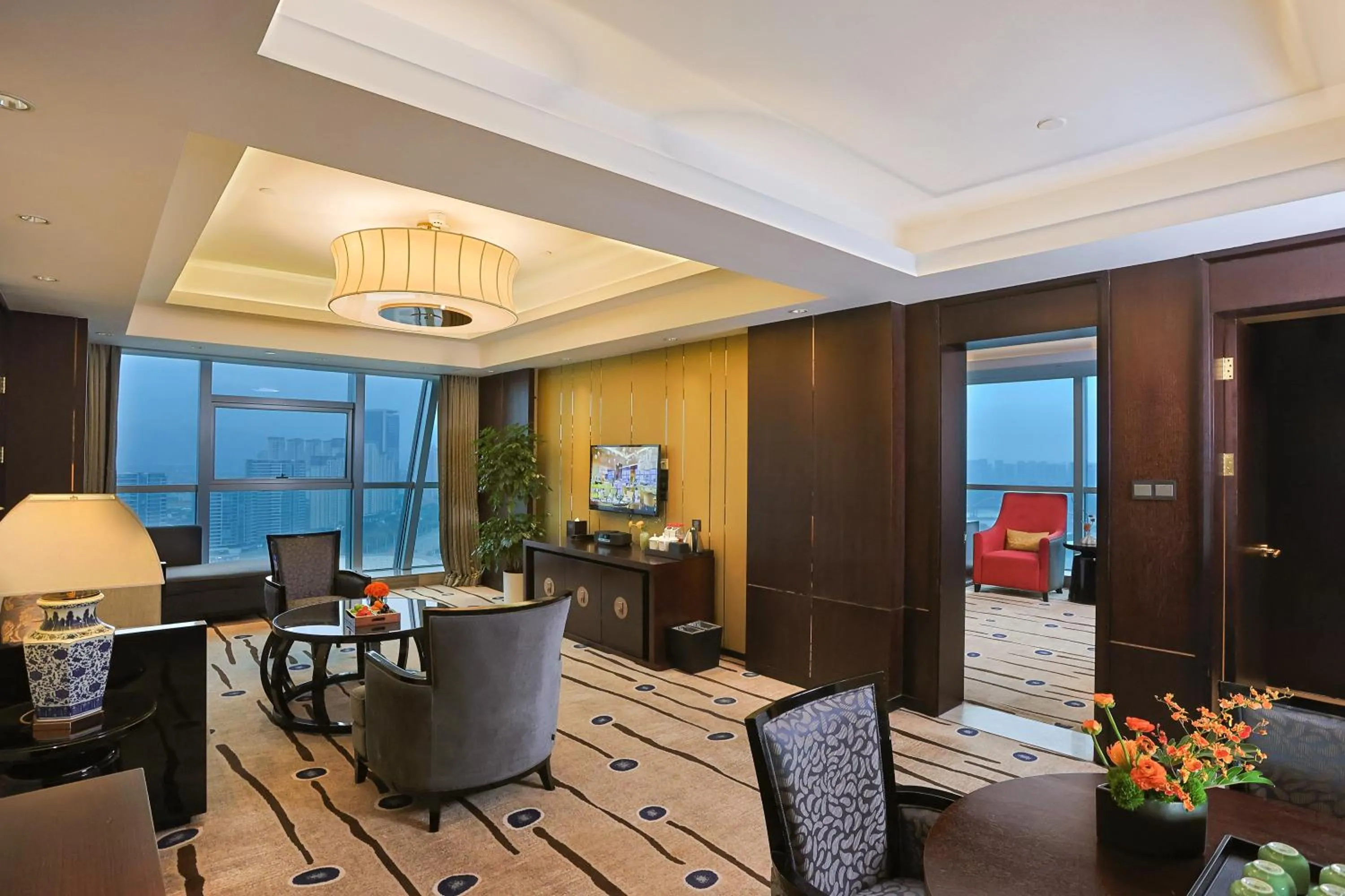 Living room in Expo Center Hotel - Free Shuttle Bus & Late Check-out