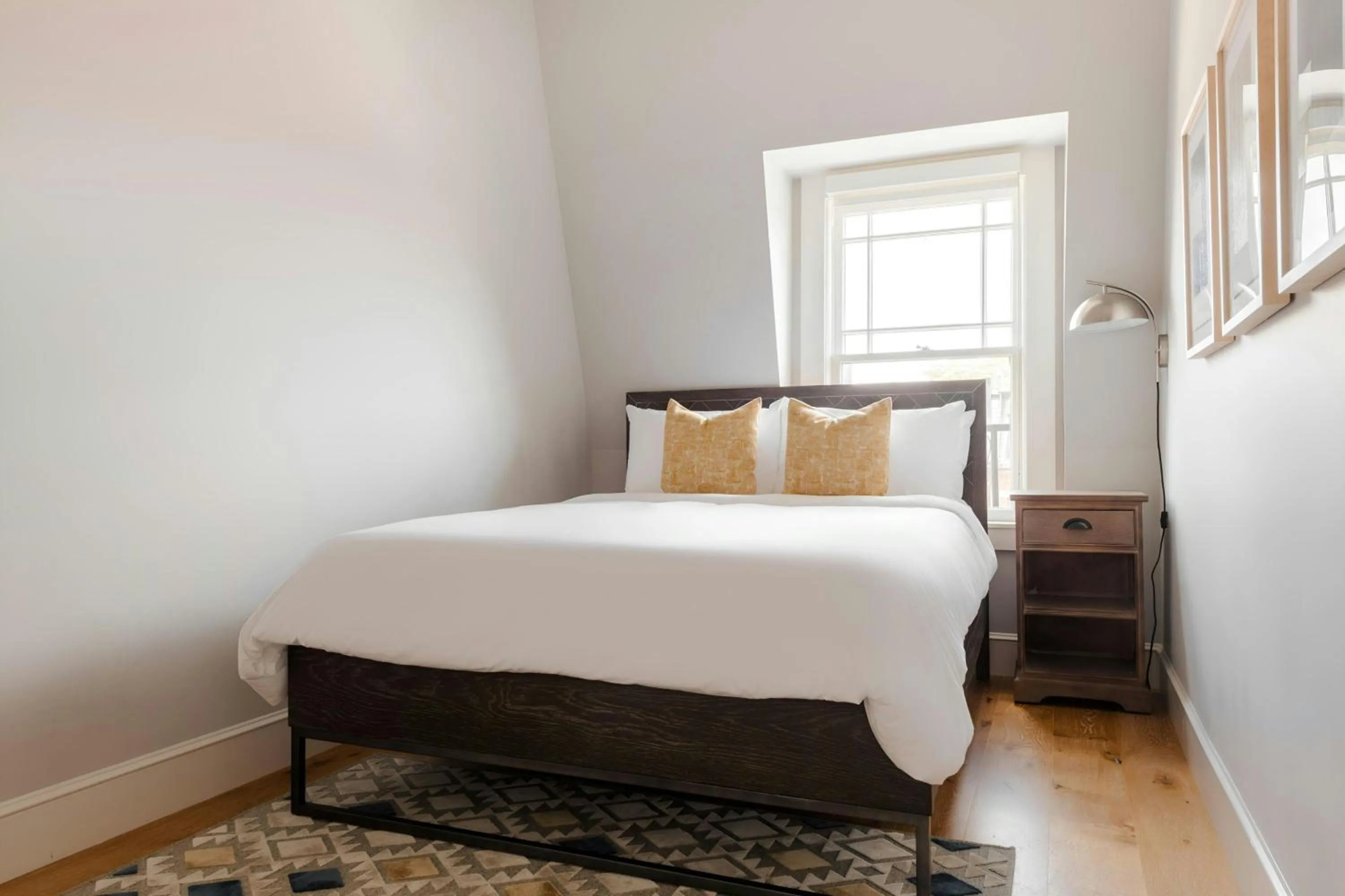 Bedroom, Bed in Sonder by Marriott Bonvoy The Magnolia Apartments Back Bay
