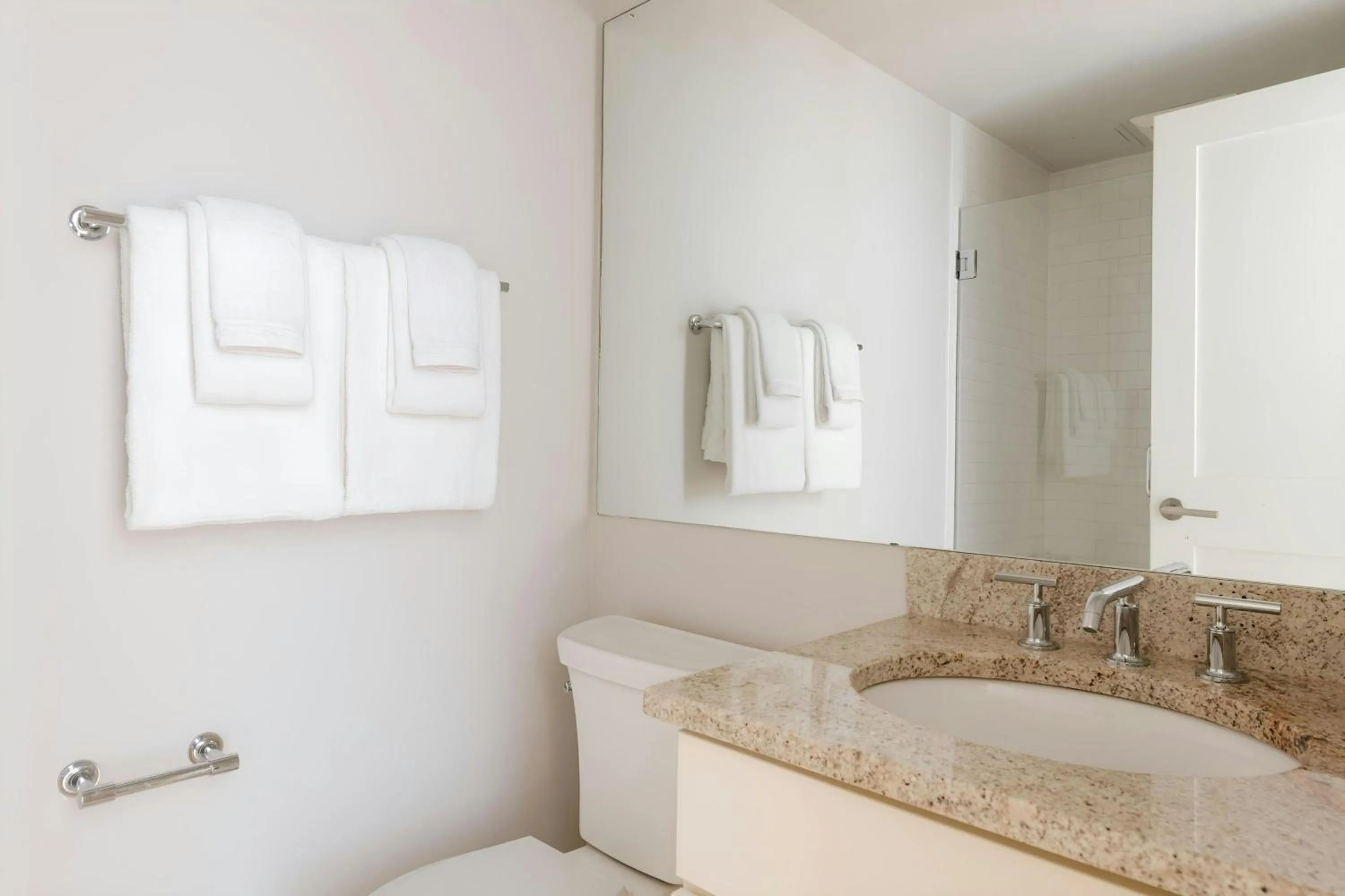 Bathroom in Sonder by Marriott Bonvoy The Magnolia Apartments Back Bay