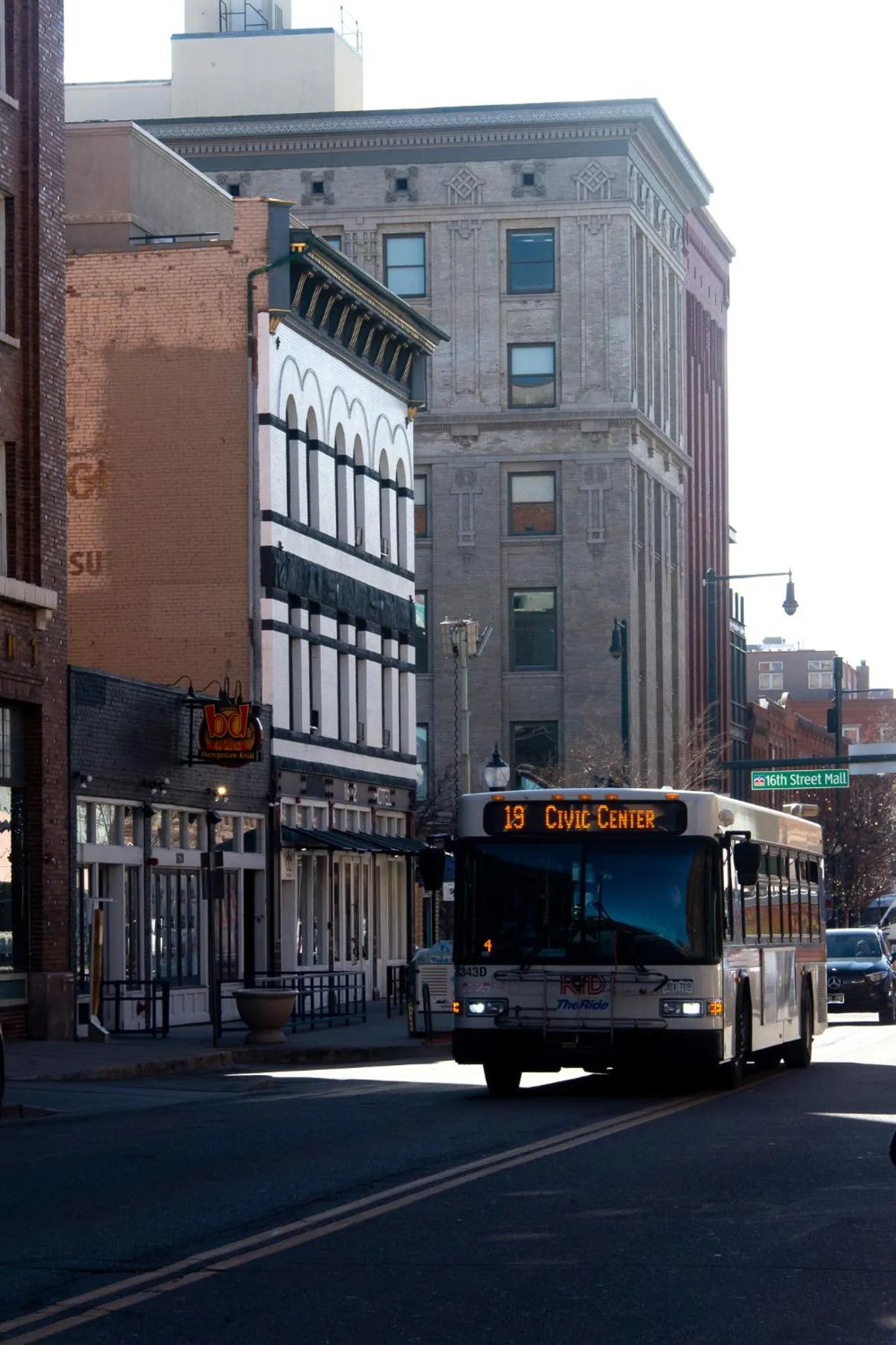 Property building in Good Hotels Downtown Denver