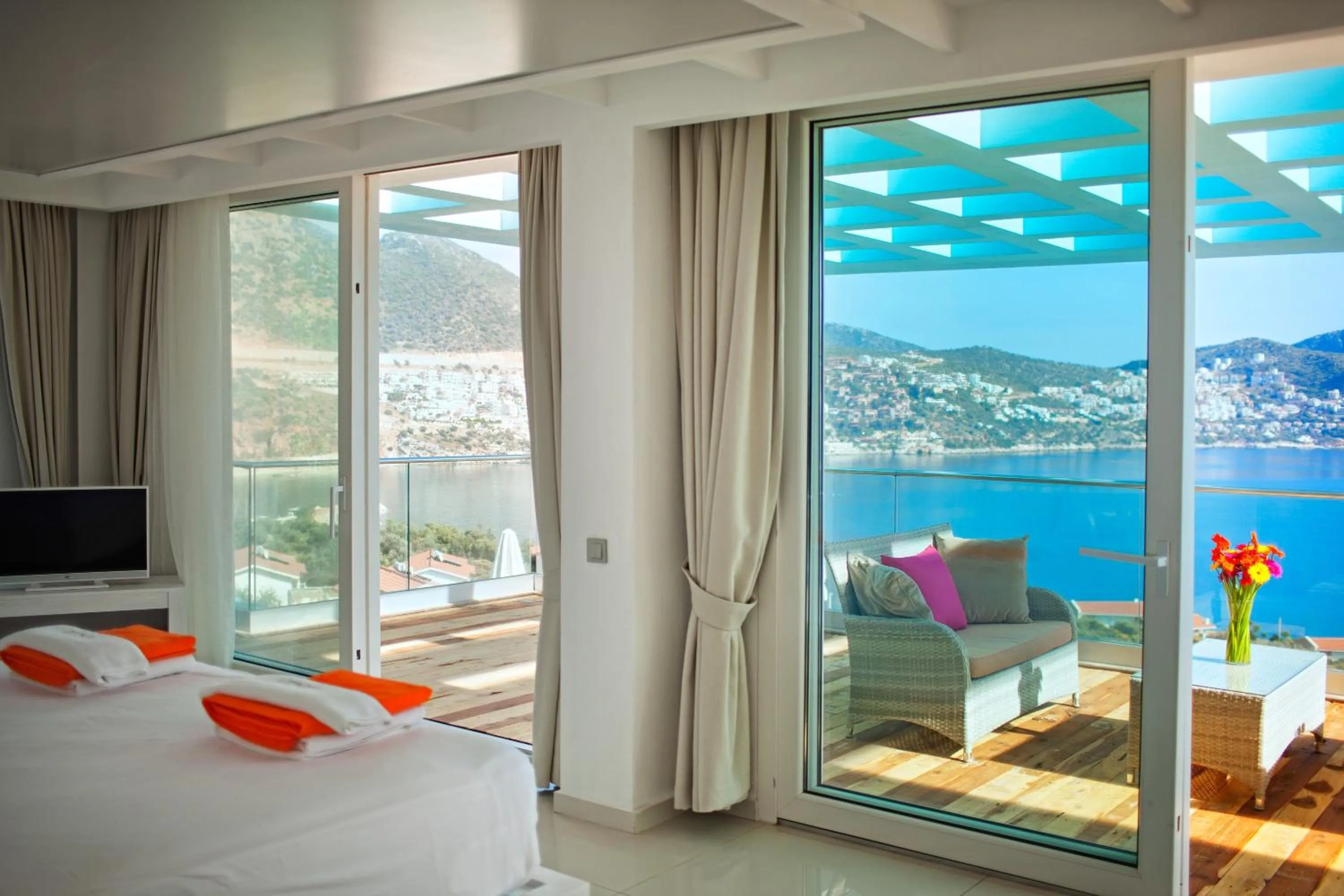 Sea view, Bed in Asfiya Sea View Hotel