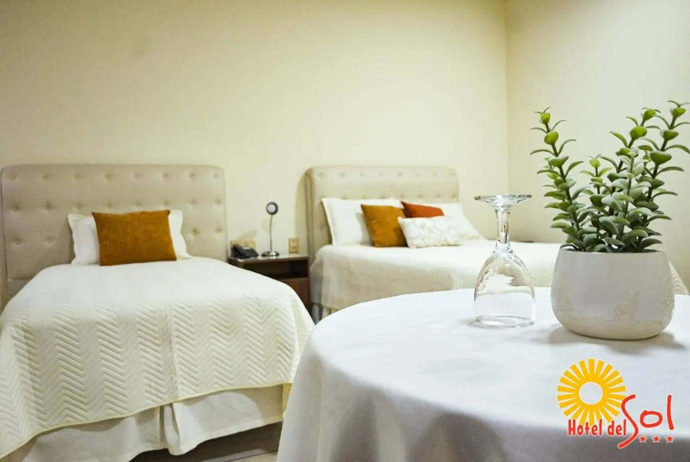 Bed in Hotel del Sol