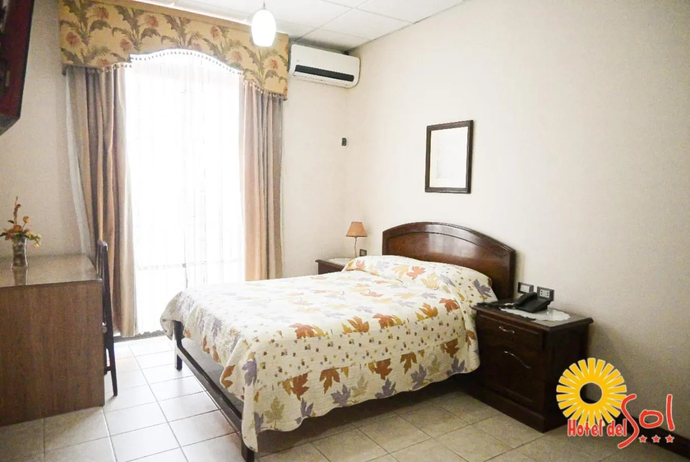 Bed in Hotel del Sol