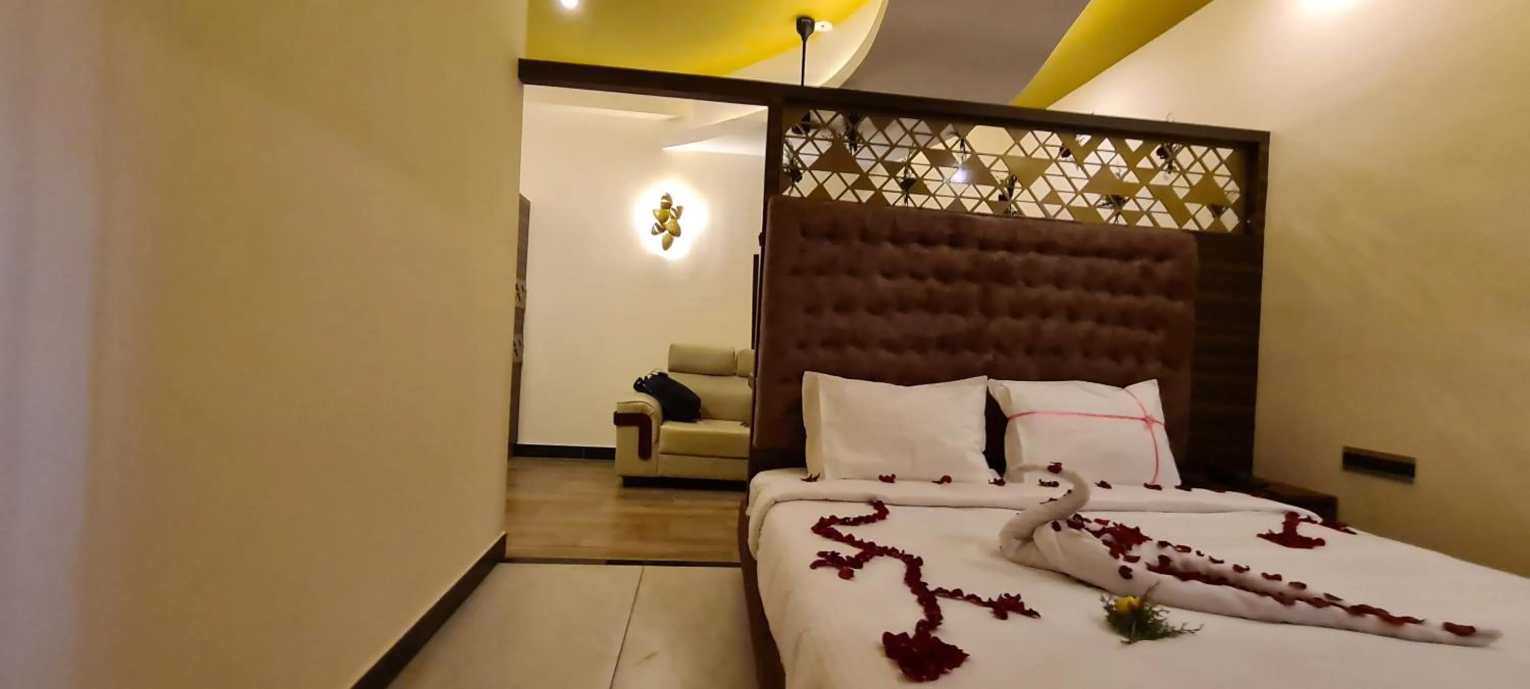 Bed in MMD Grande A Boutique Hotel