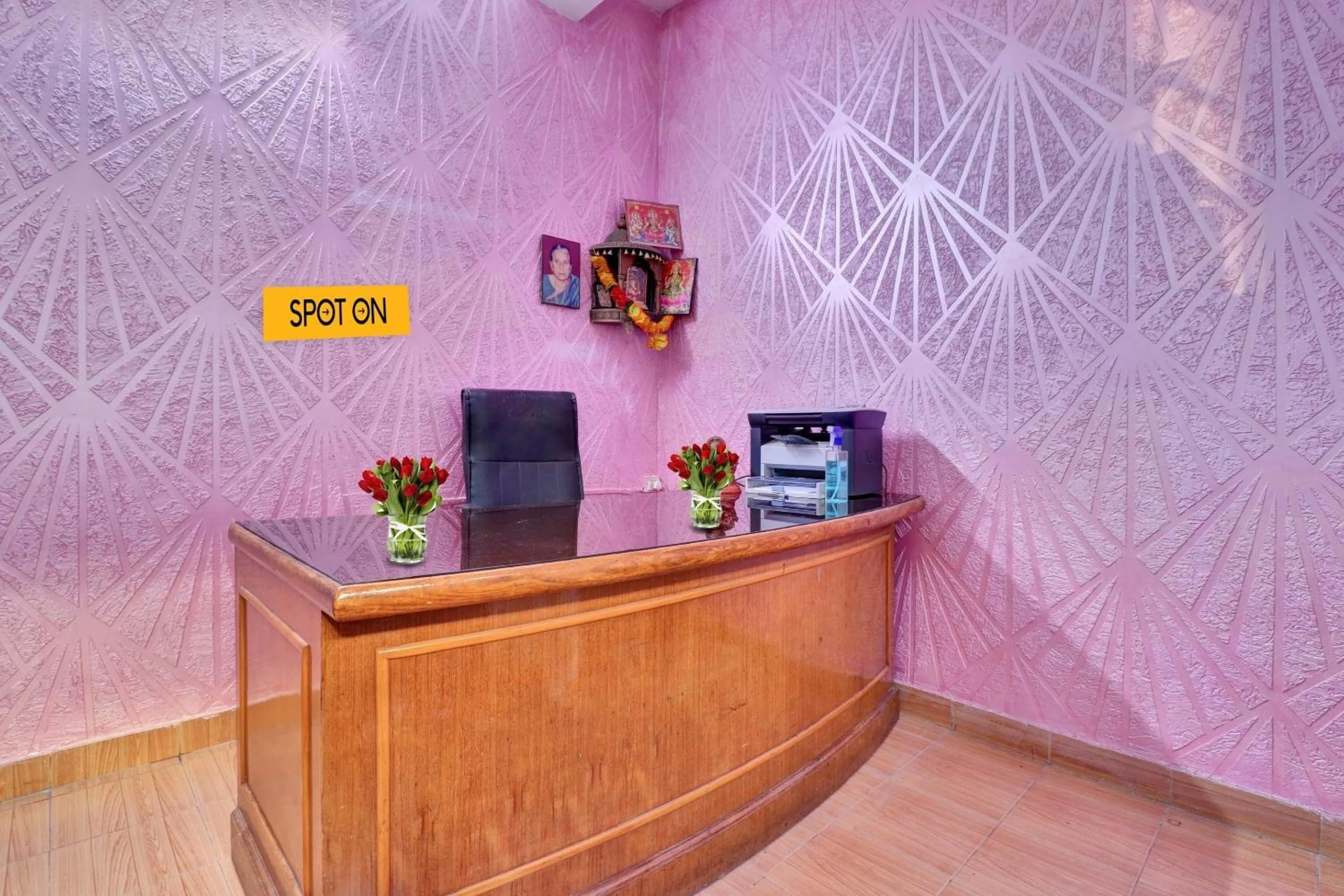 Lobby or reception in SPOT ON Ganpati Home Stays