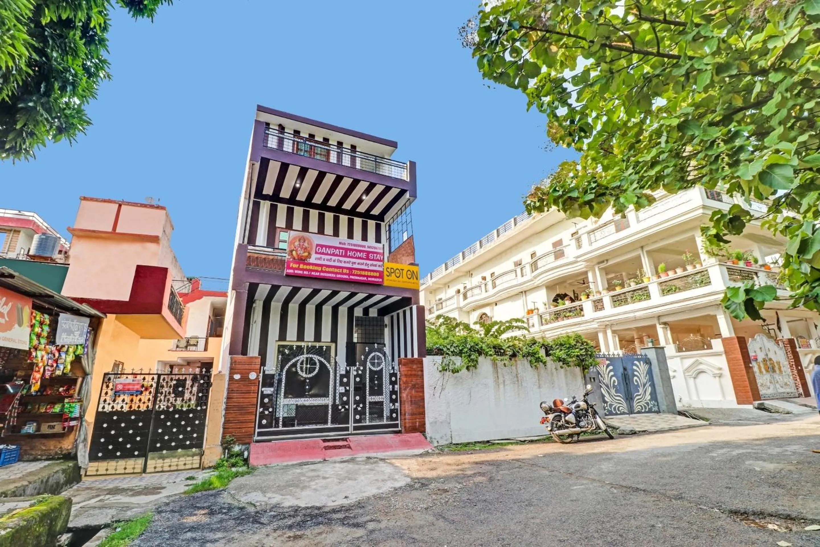 Facade/entrance in SPOT ON Ganpati Home Stays