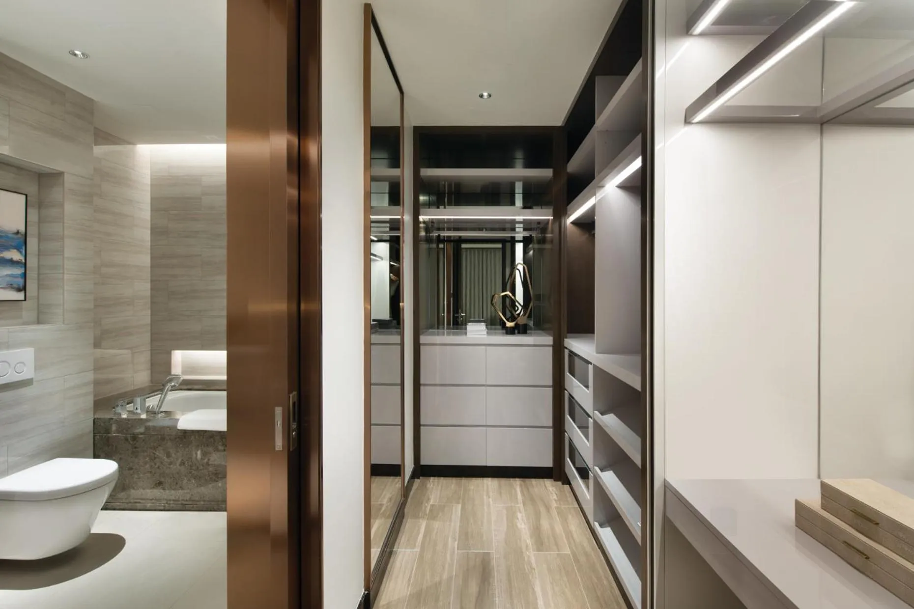 Toilet in Oakwood Residence Foshan