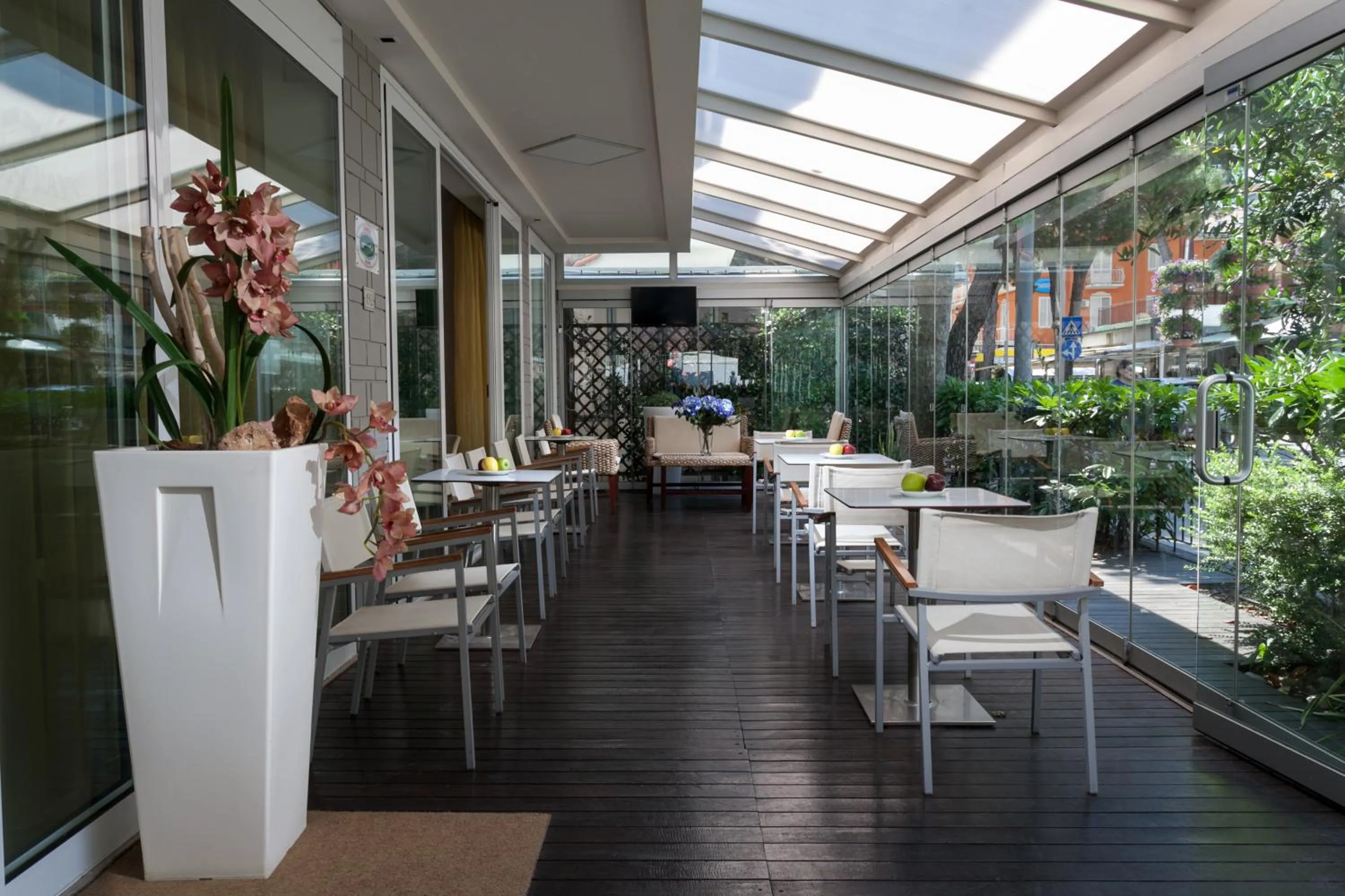 Facade/entrance in Hotel Mon Pays