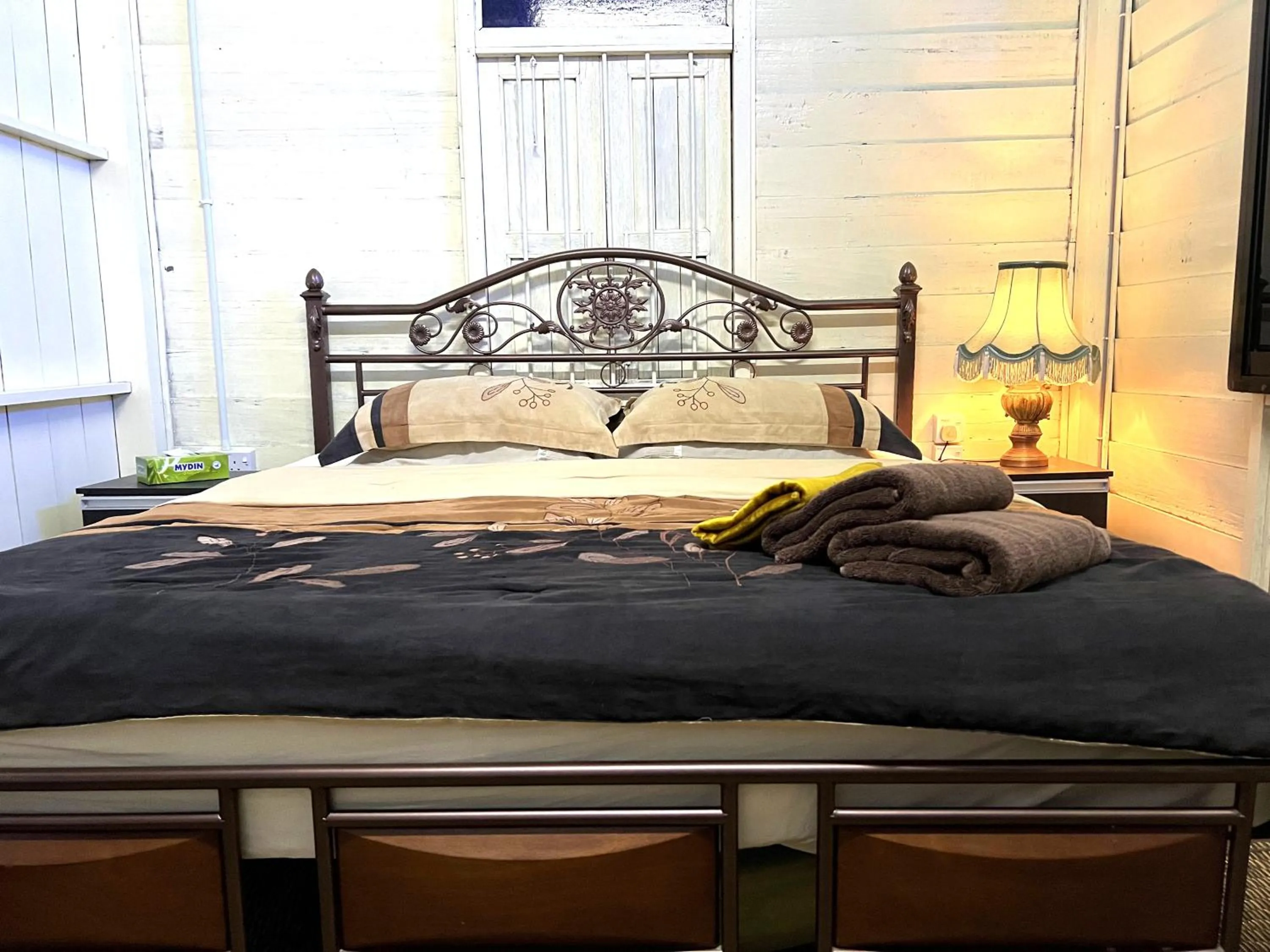 Bed in HOMESTAY Kampong KOTA AUR Resort with swimming pool, Kepala Batas, SEBERANG PERAI, PENANG -MOTAC registered Awarded ASEAN homestay standard Malaysia AWARD 2023-2028 Only 3 minutes from viral KG AGONG