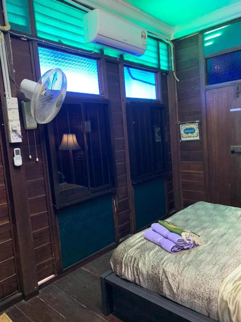 Bed in HOMESTAY Kampong KOTA AUR Resort with swimming pool, Kepala Batas, SEBERANG PERAI, PENANG -MOTAC registered Awarded ASEAN homestay standard Malaysia AWARD 2023-2028 Only 3 minutes from viral KG AGONG