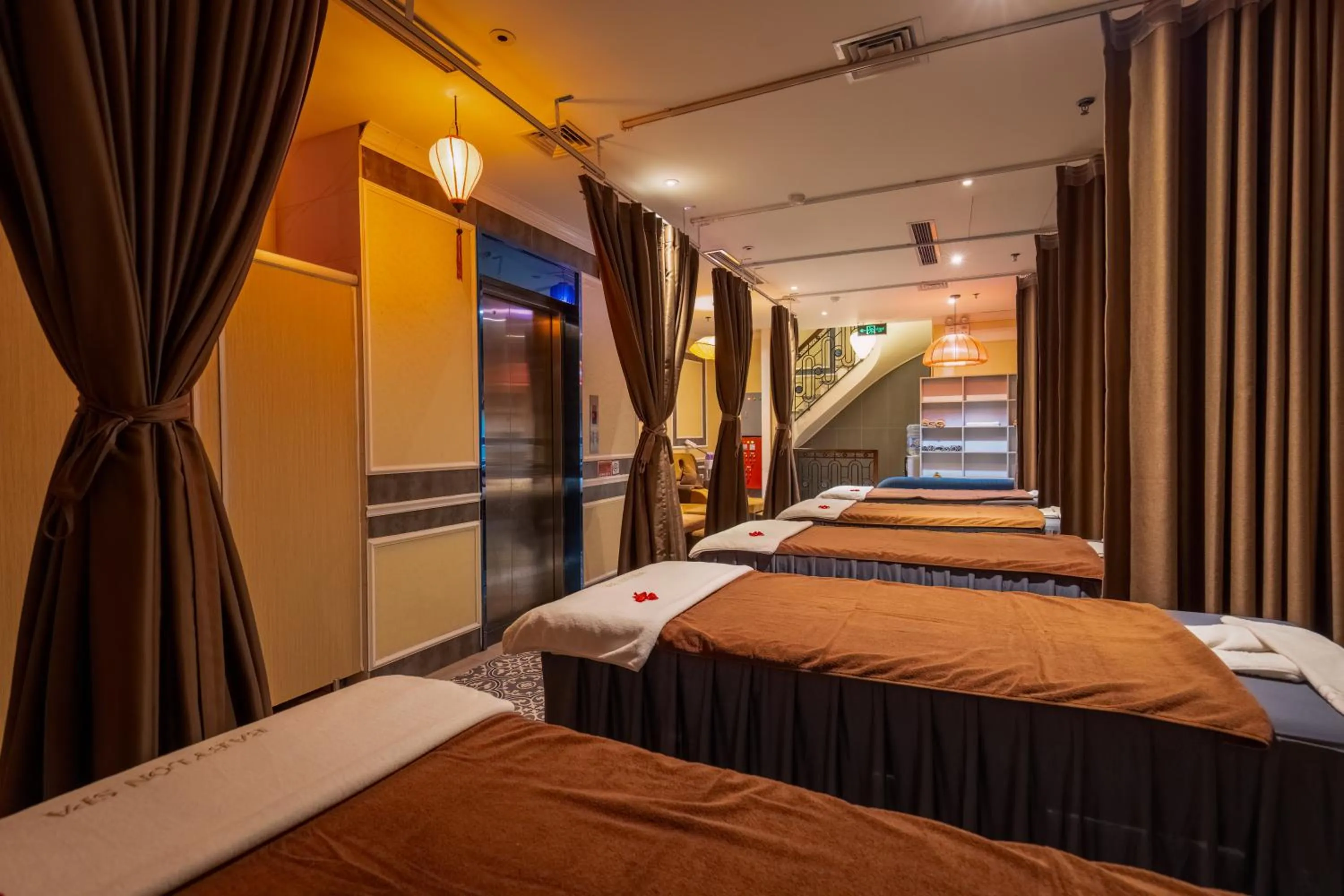 Massage, Bed in Hanoi Calista Hotel & Spa