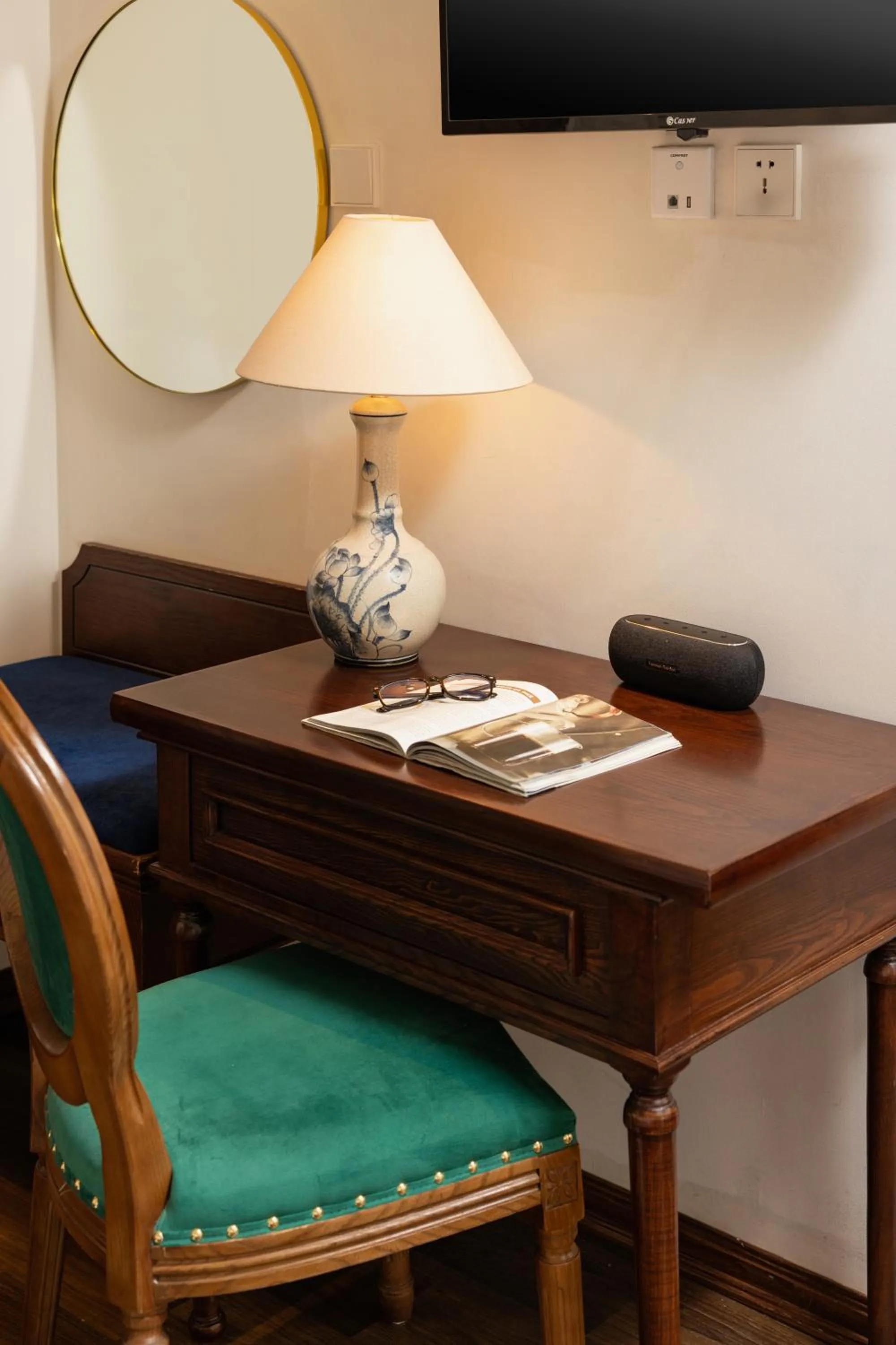 Seating area in Hanoi Calista Hotel & Spa