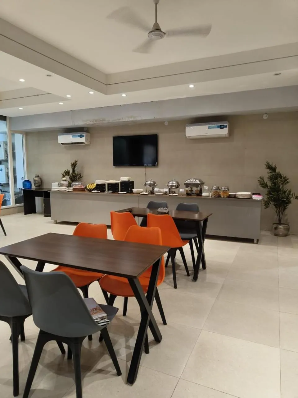 Breakfast in Perch Service Apartment DLF Cyber City