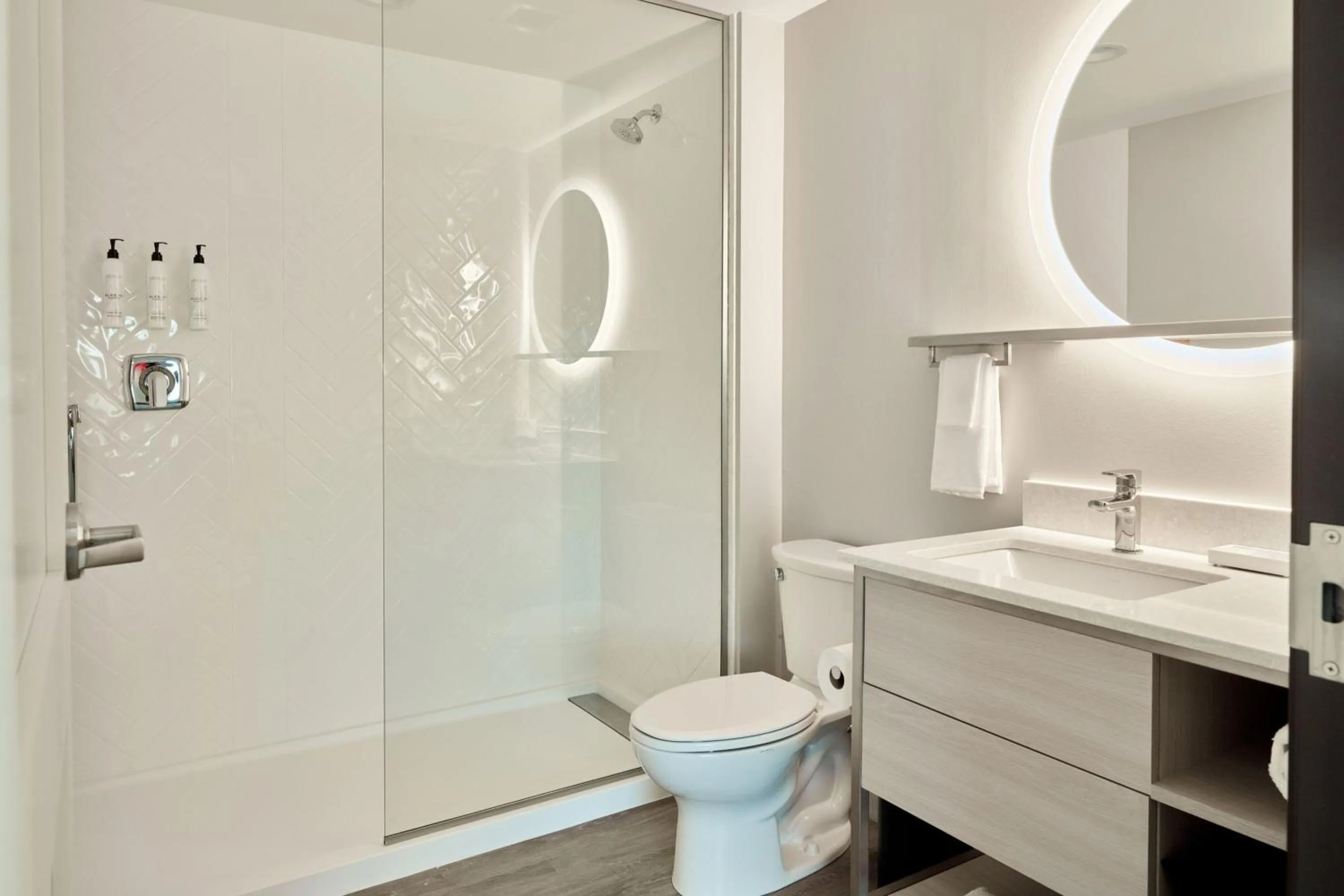 Bathroom in TownePlace Suites by Marriott Chattanooga South, East Ridge