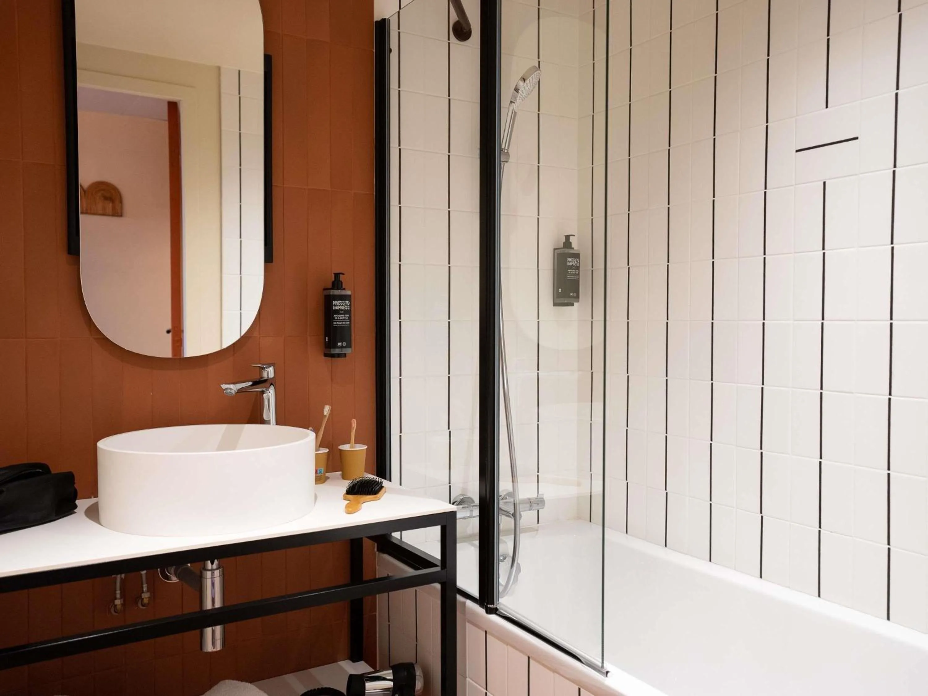 Bedroom in ibis Styles Montauban