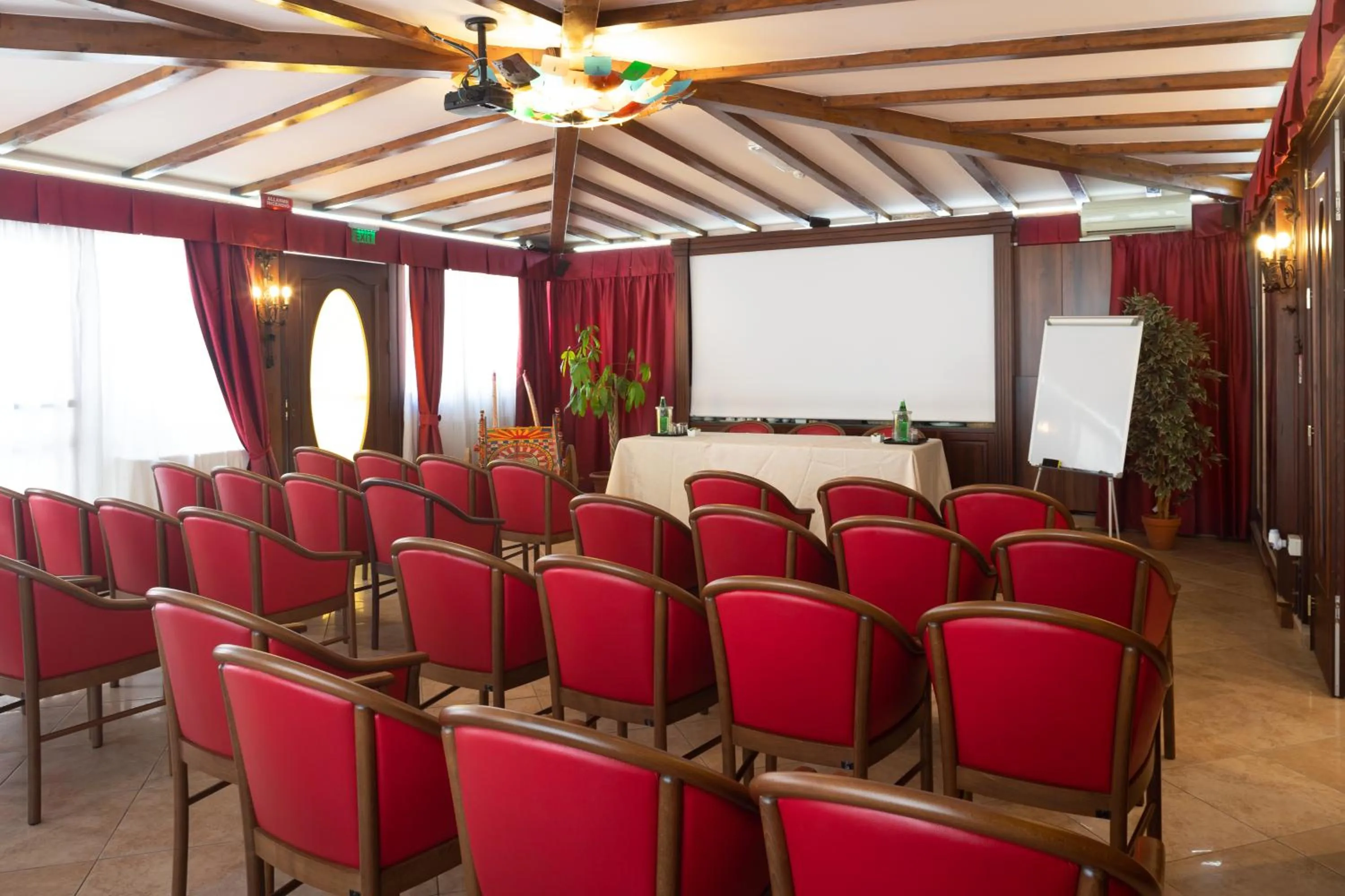Business facilities in Hotel Trinacria