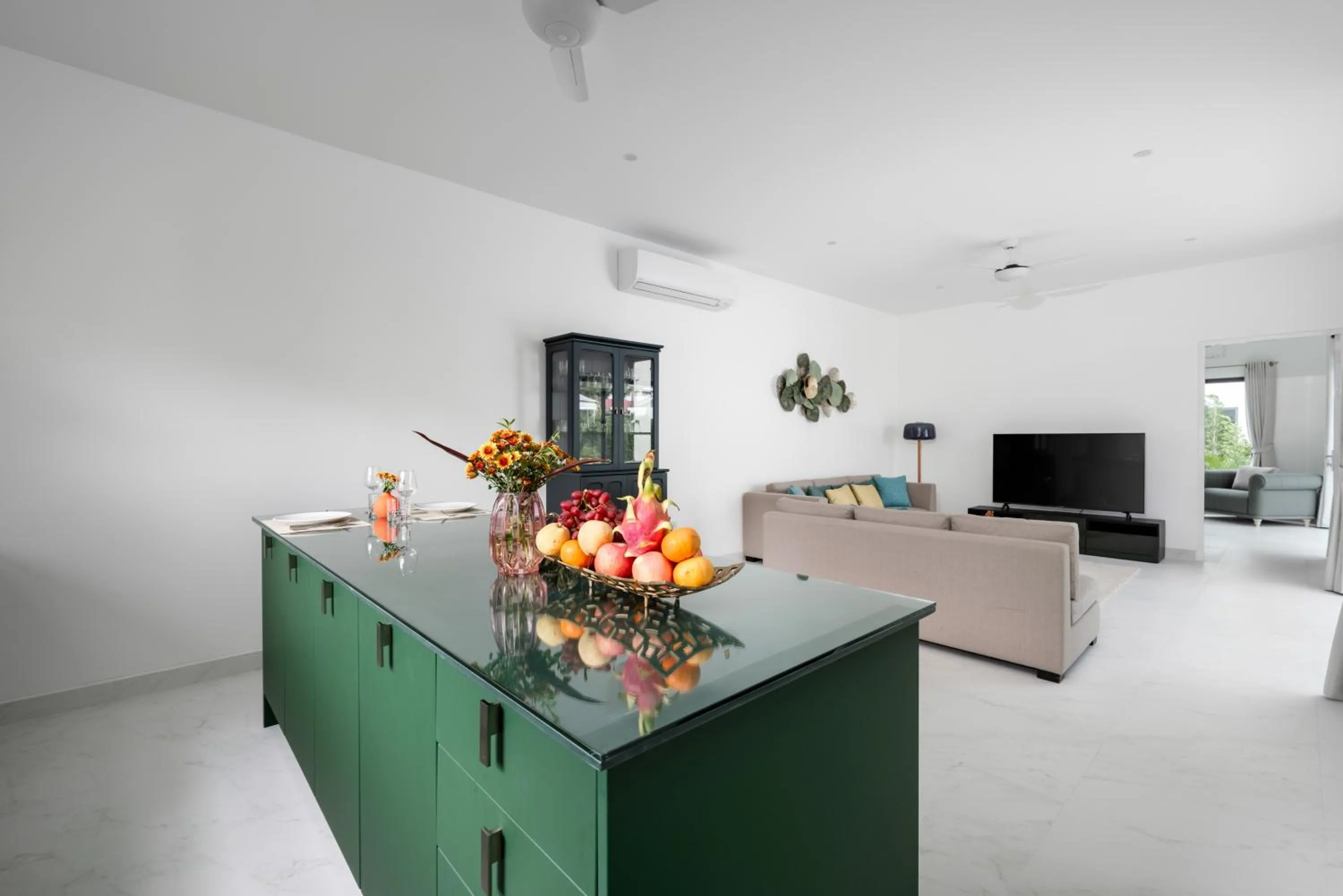 Communal lounge/ TV room in Bougain Villas