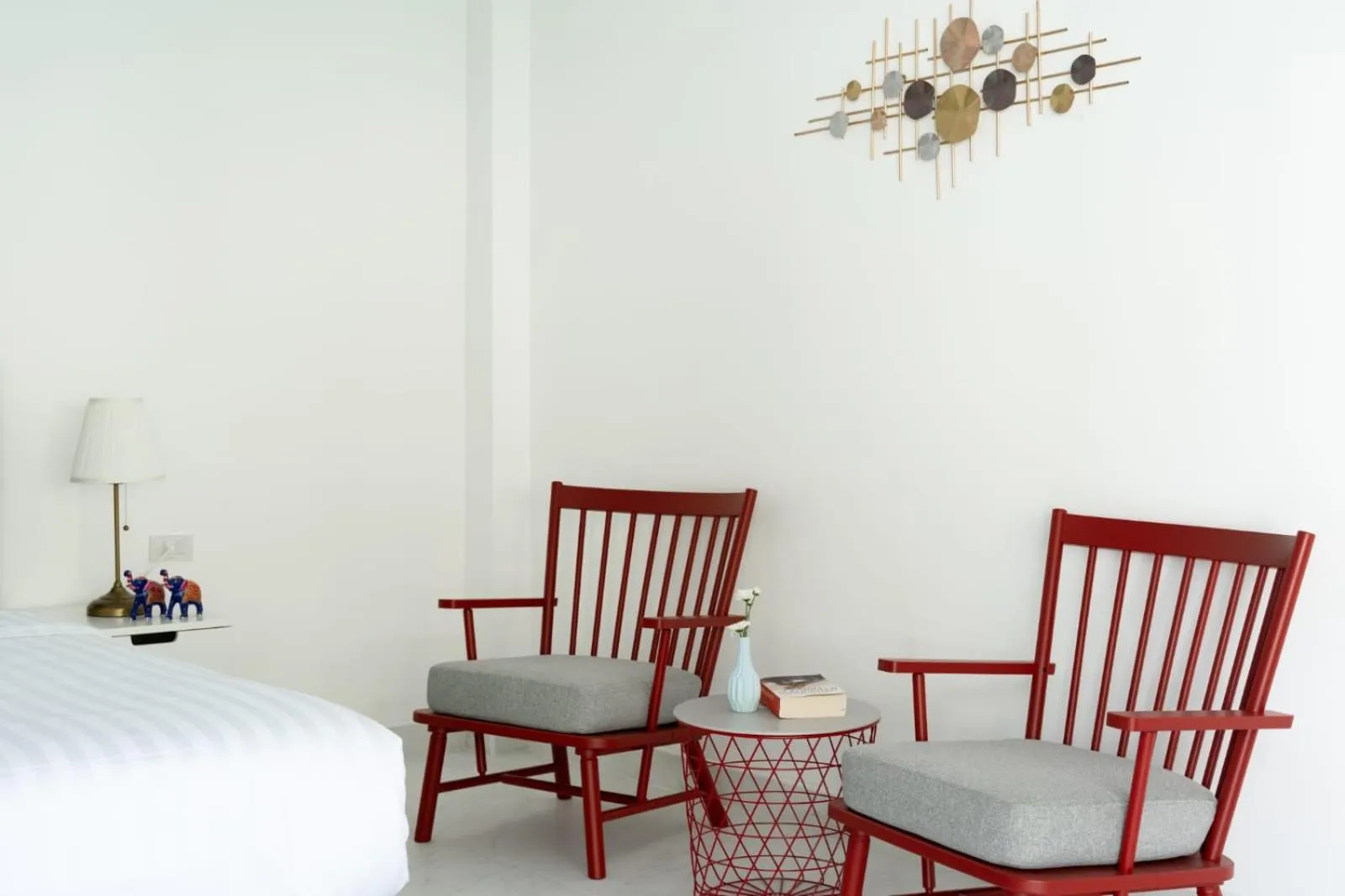 Seating area, Bed in Bougain Villas