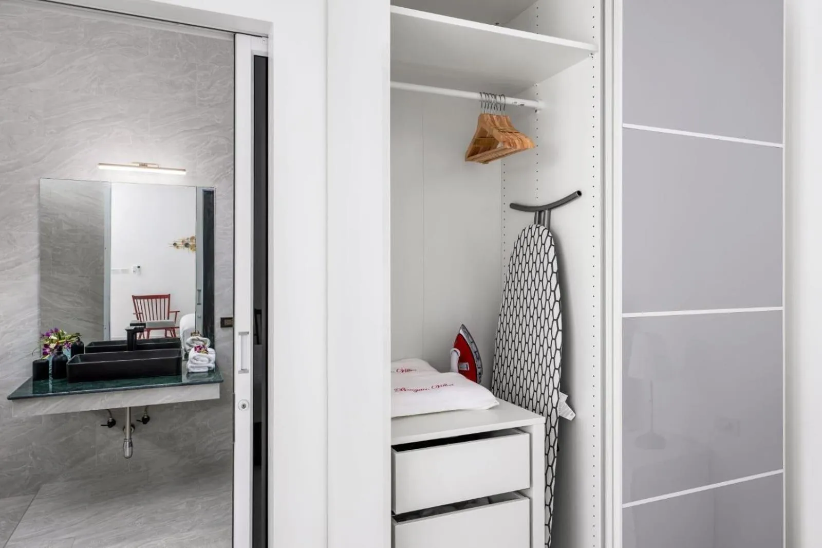 Bathroom in Bougain Villas