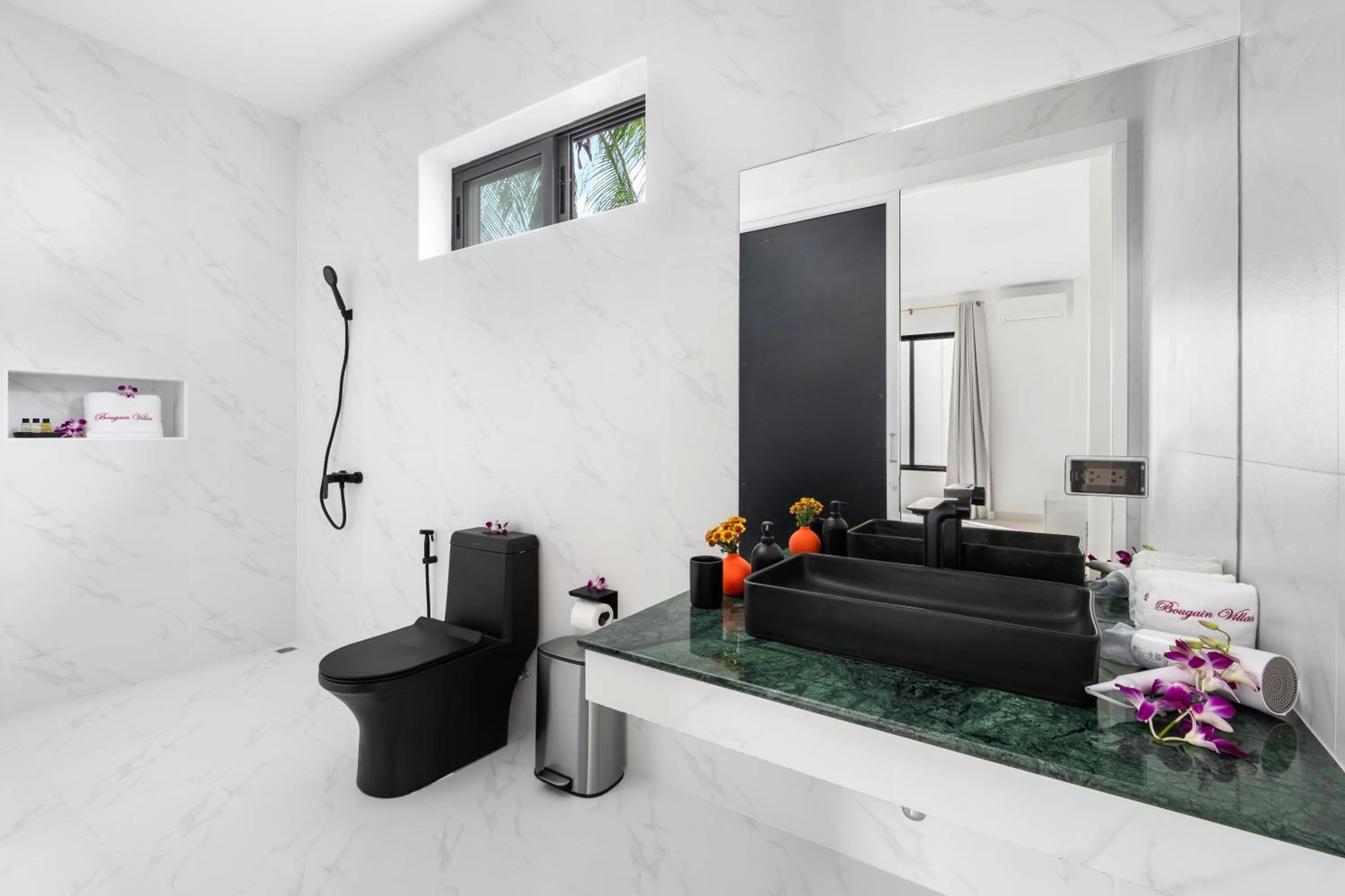 Bathroom in Bougain Villas