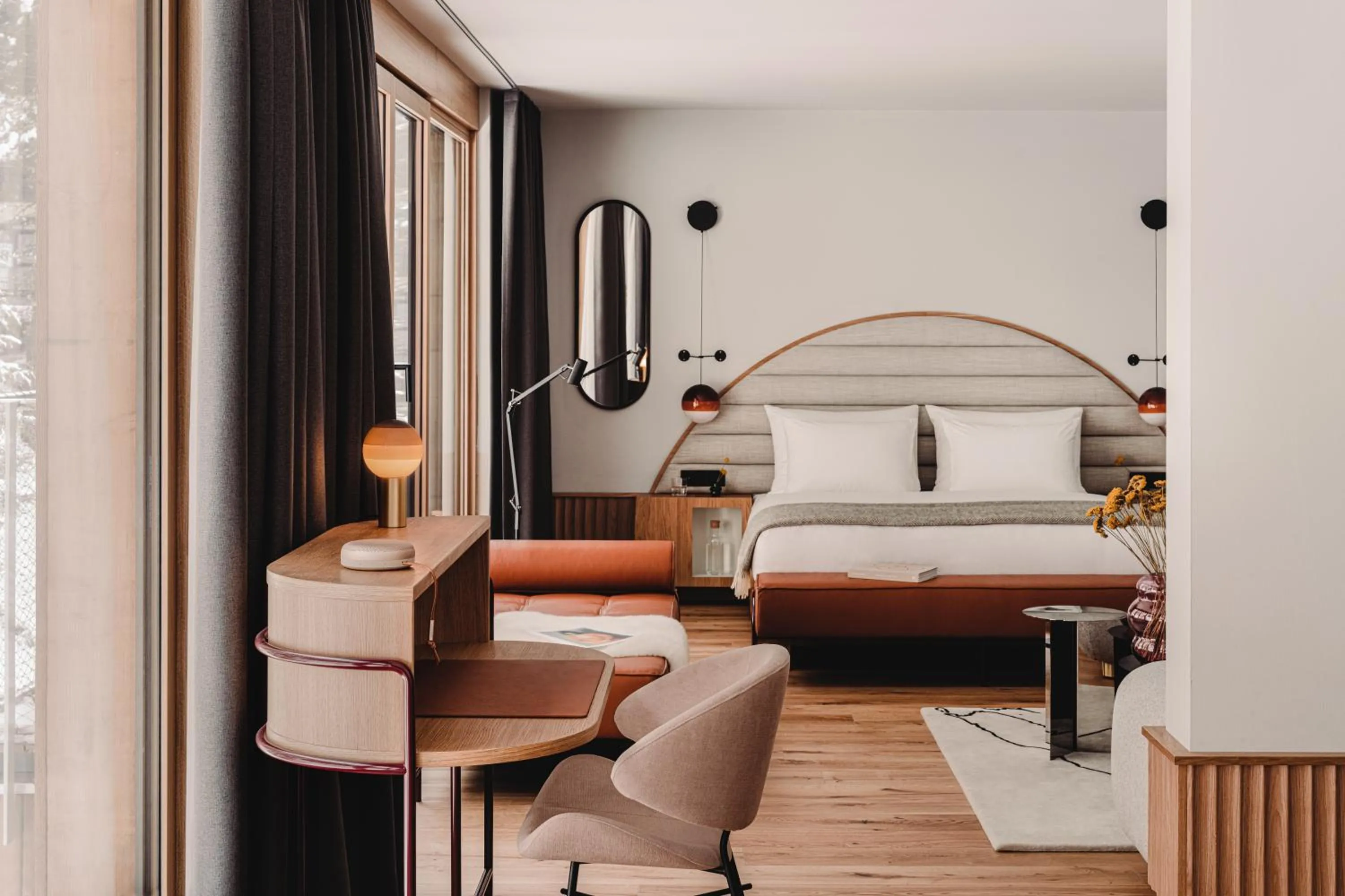 Photo of the whole room, Bed in The Comodo Bad Gastein, a Member of Design Hotels