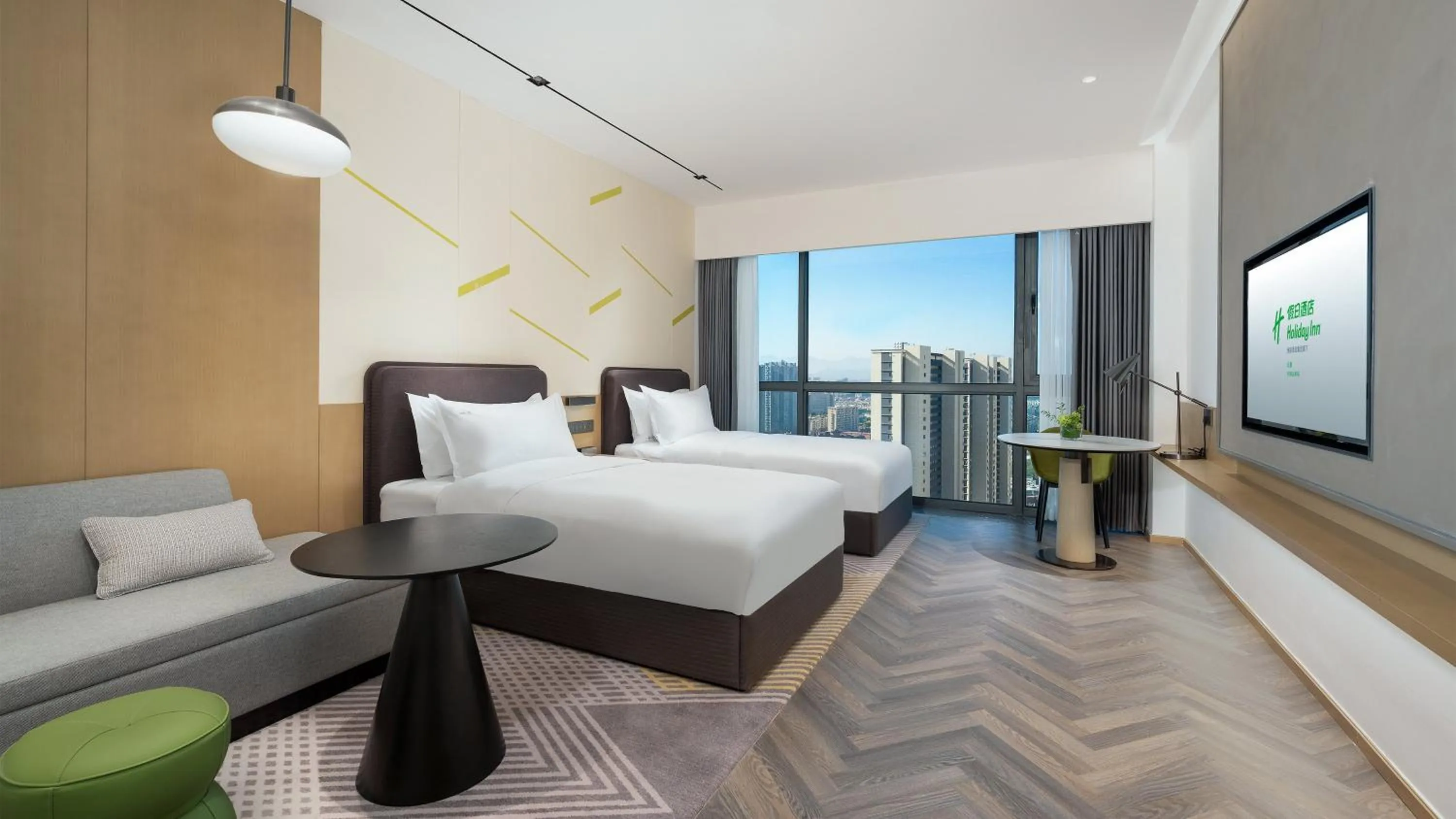 Photo of the whole room, Bed in Holiday Inn Yongkang