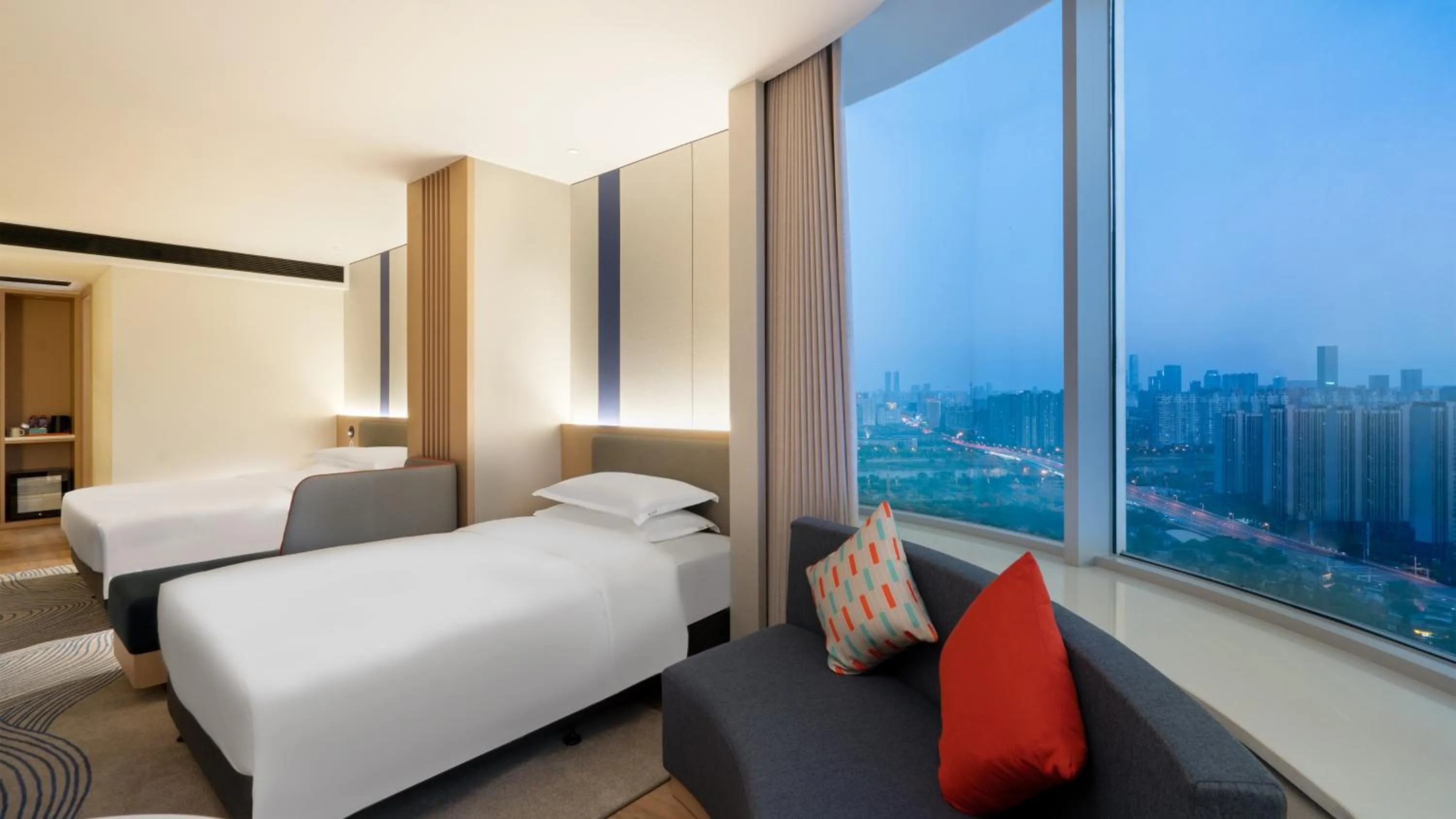 Bed in Holiday Inn Express Changsha Kaifu by IHG