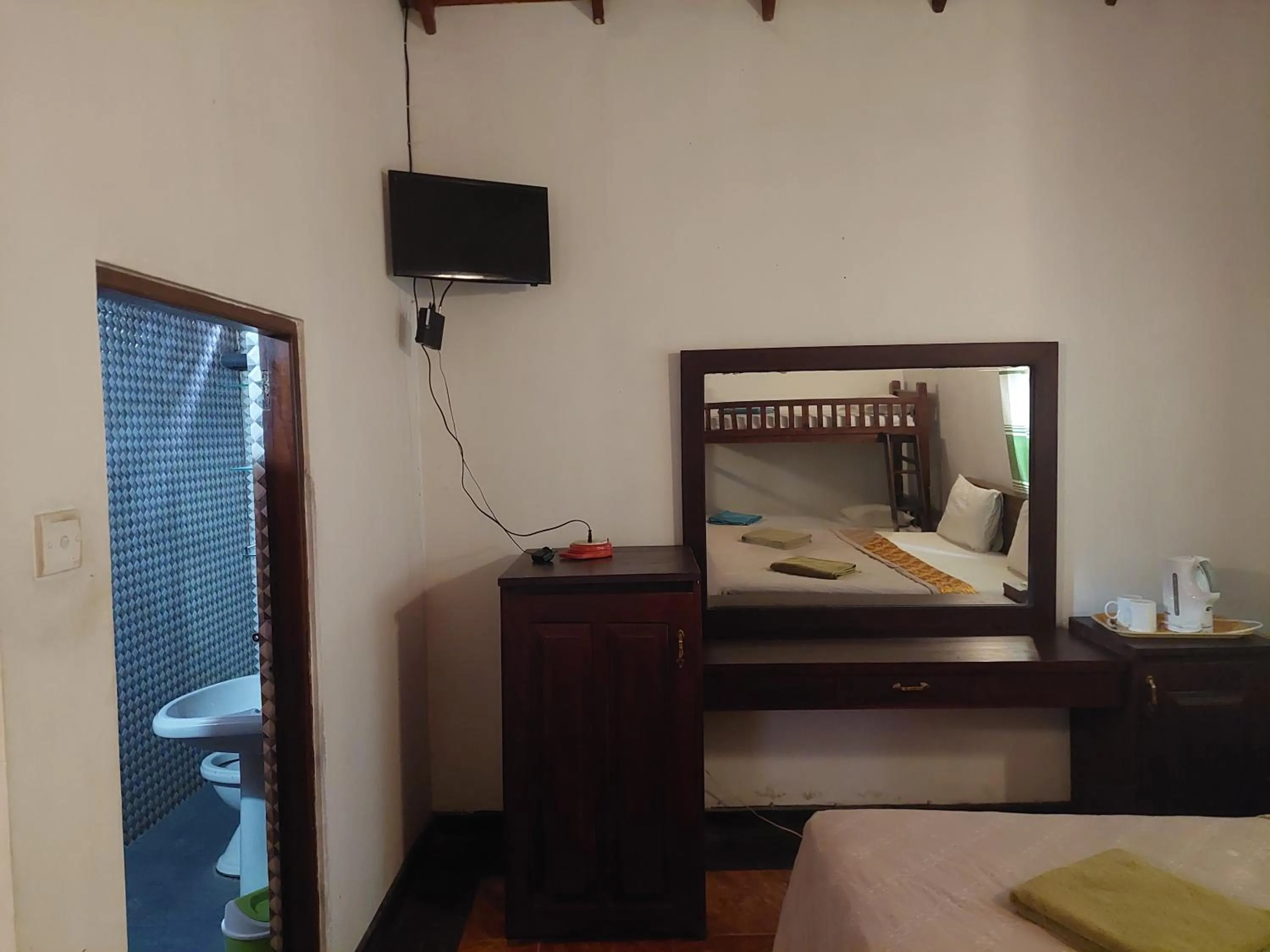 TV and multimedia in Green Light Holiday Village