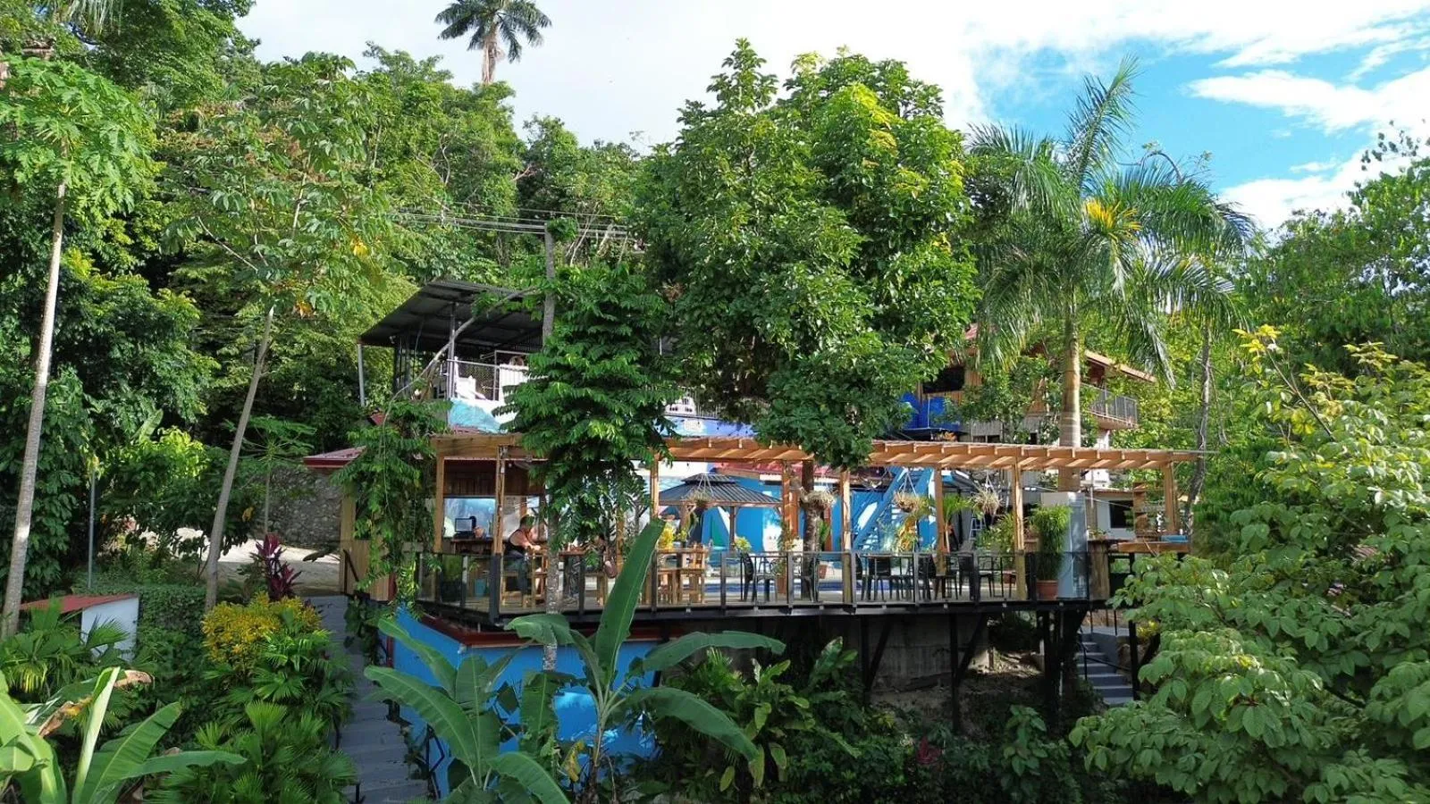 Restaurant/places to eat in Villas In Sueño