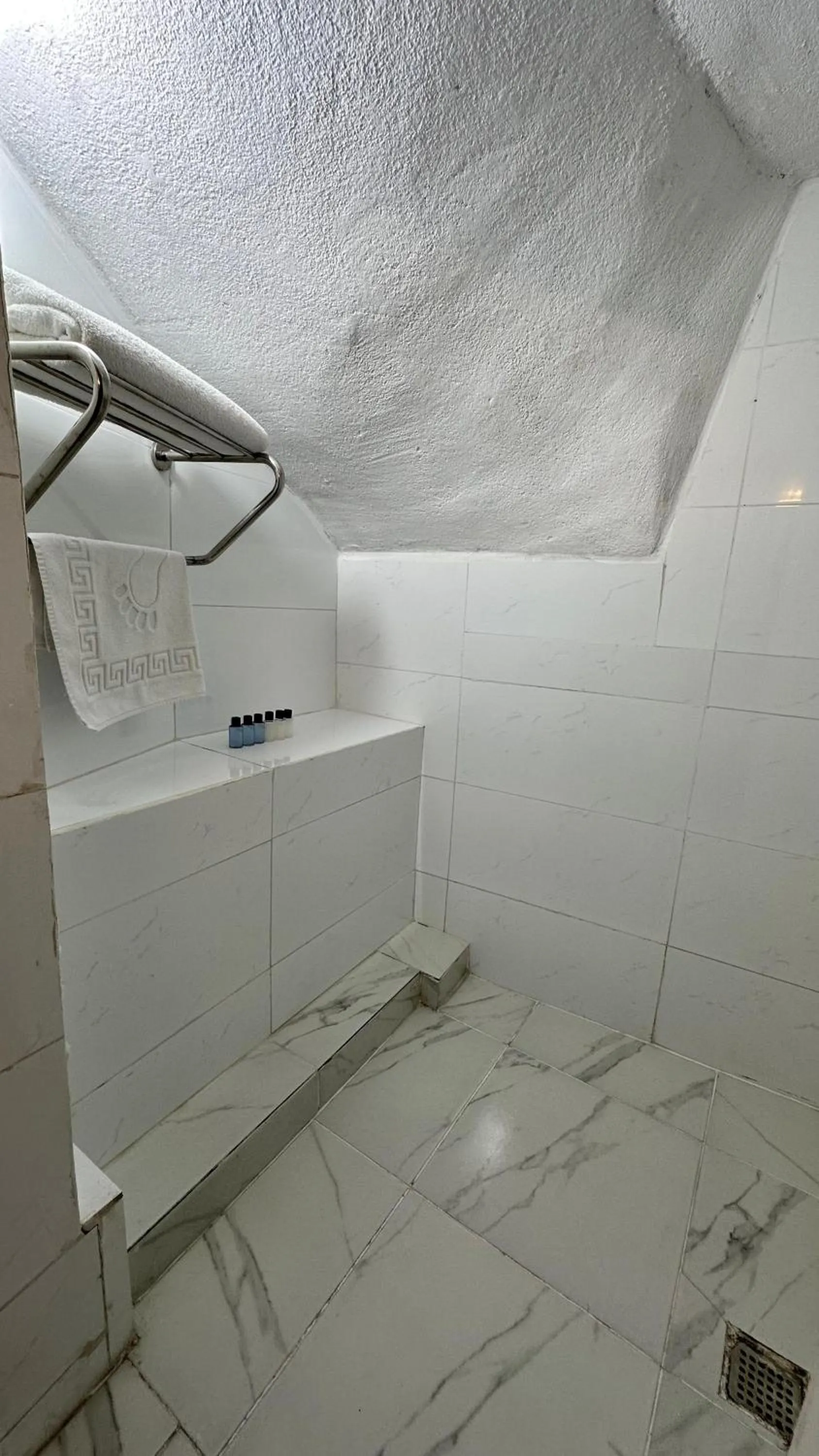 Bathroom in Aras Boutique Hotel & Suites