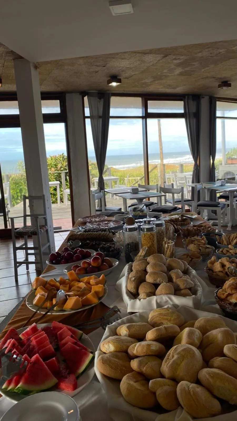 Breakfast in Portobello Suites Hotel