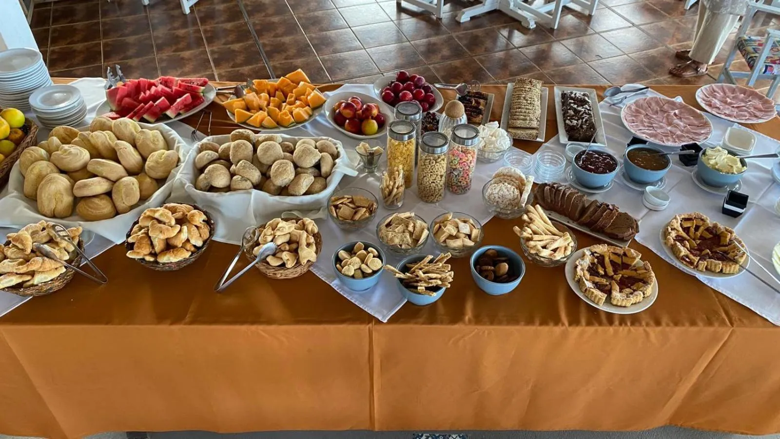 Breakfast in Portobello Suites Hotel