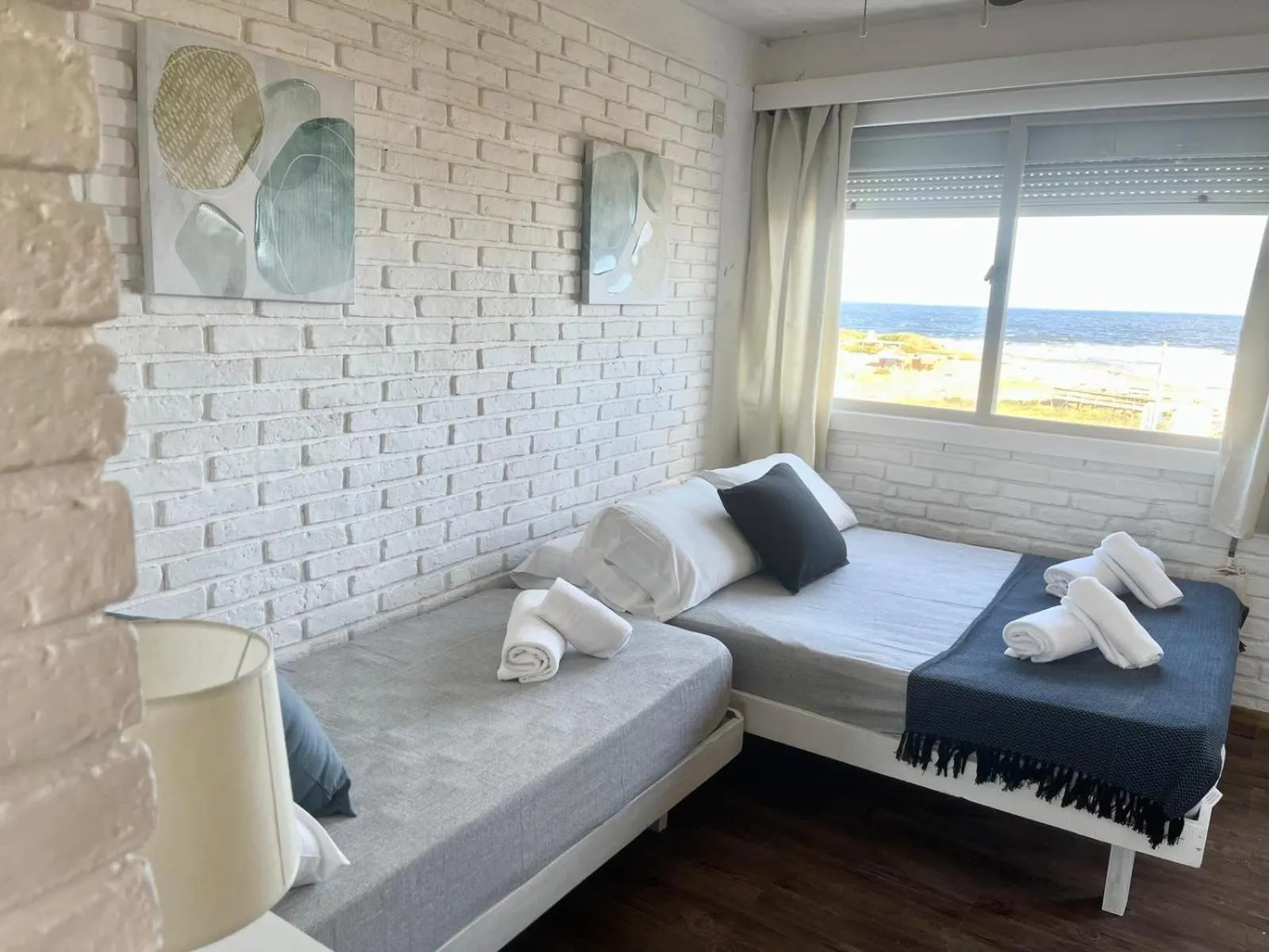 Property building, Bed in Portobello Suites Hotel