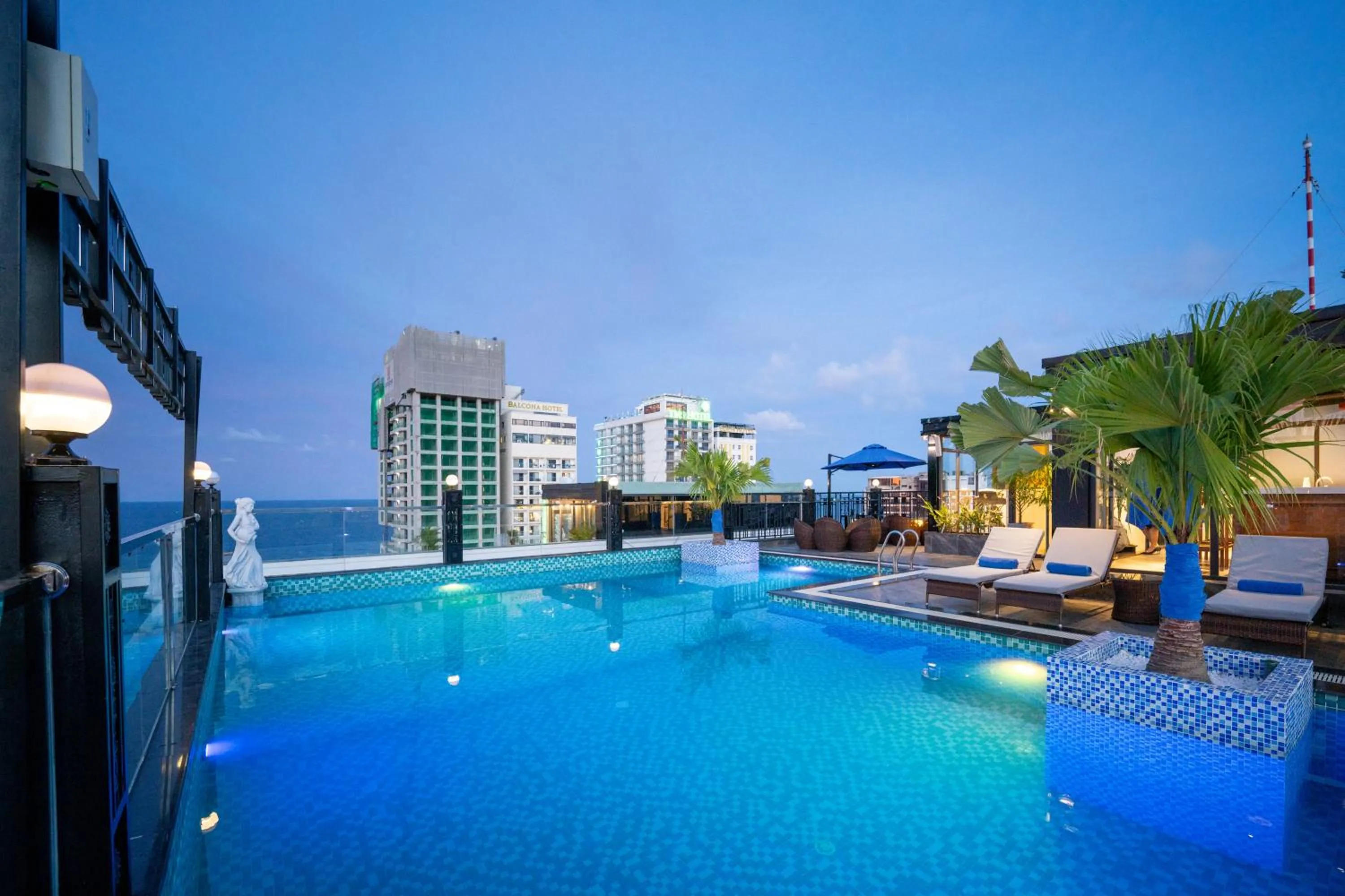 Day in The Sail Hotel - My Khe Beach