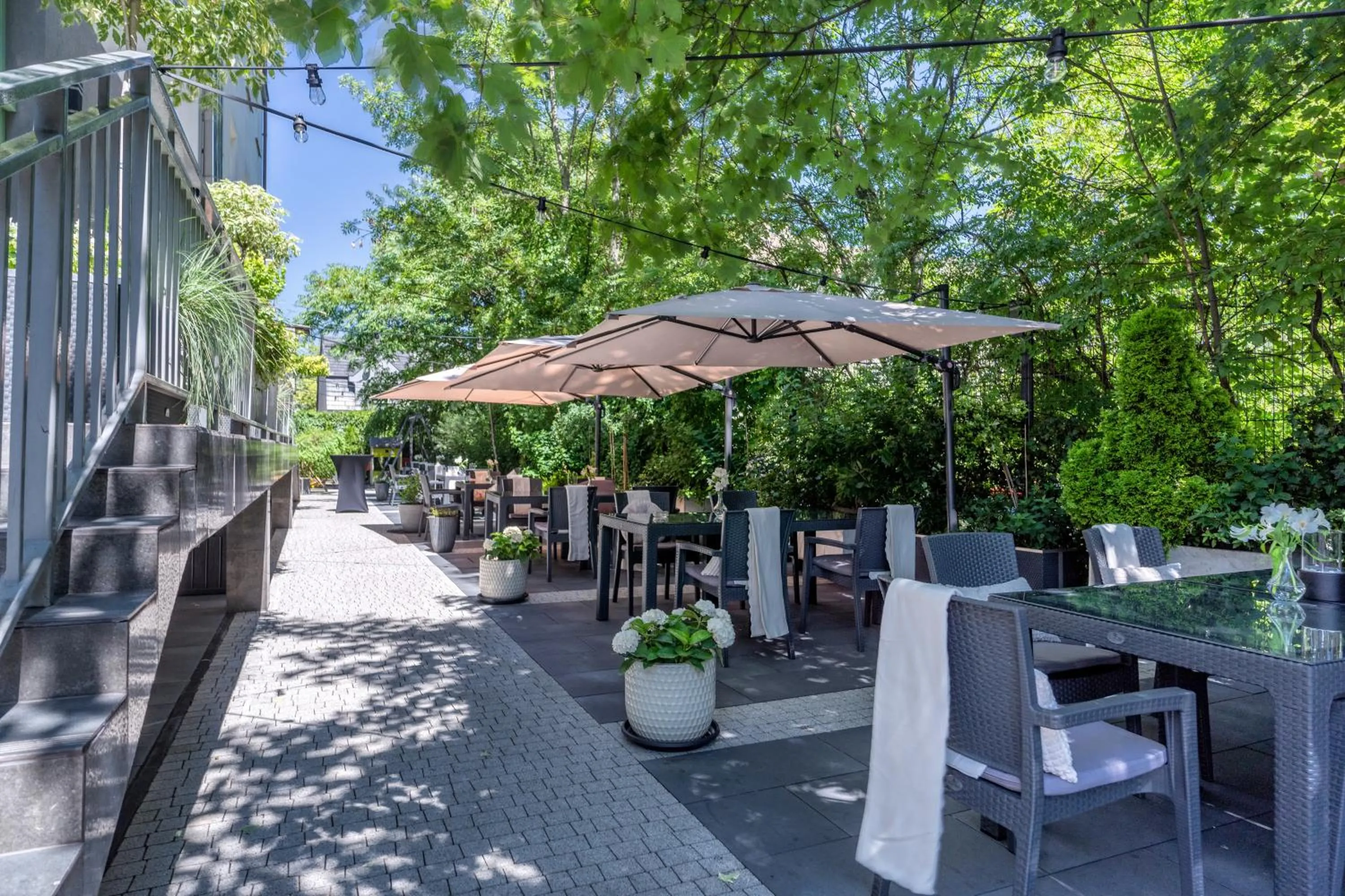 Property building in Hotel Apis