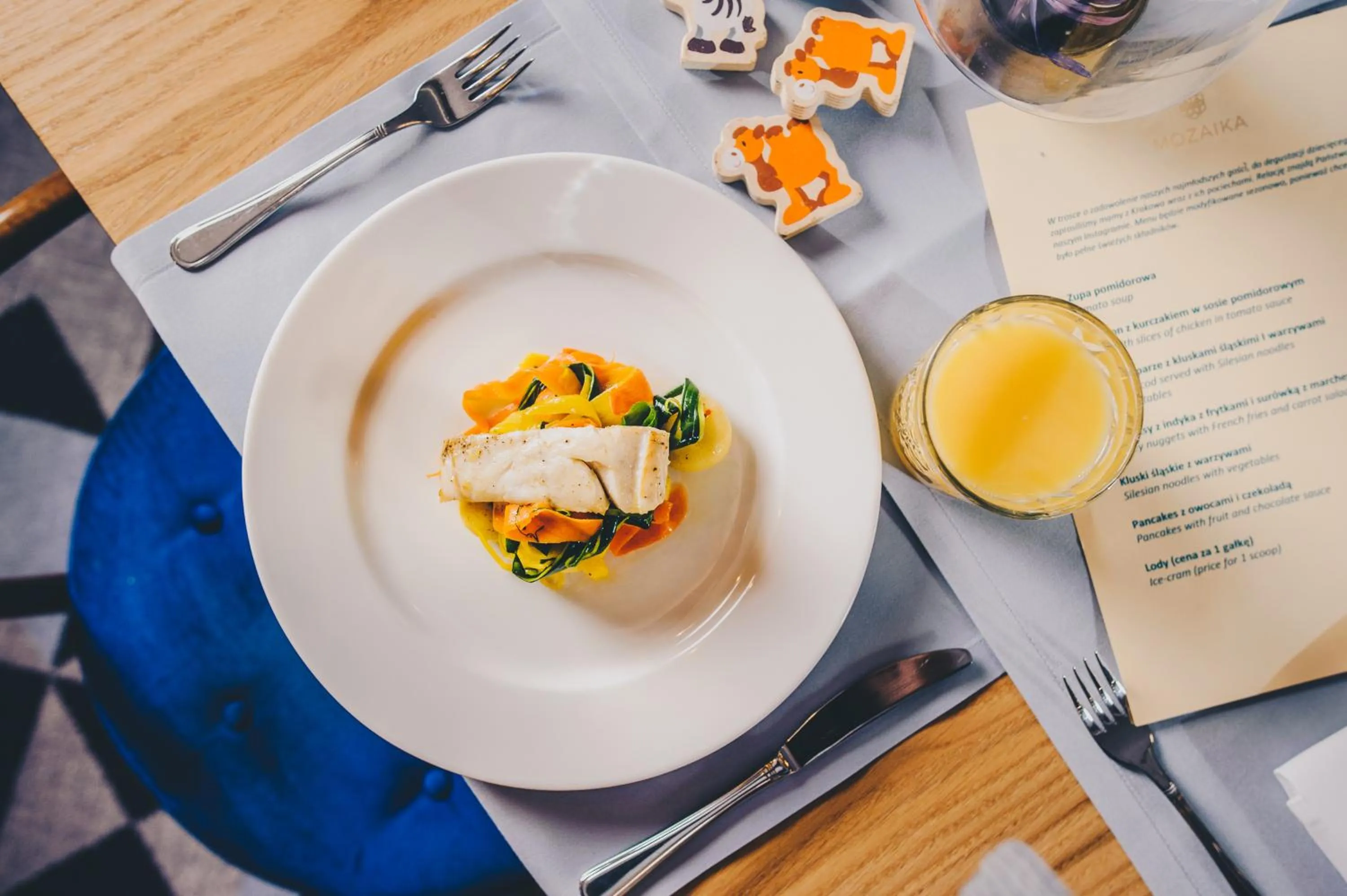 Food and drinks in Hotel Apis