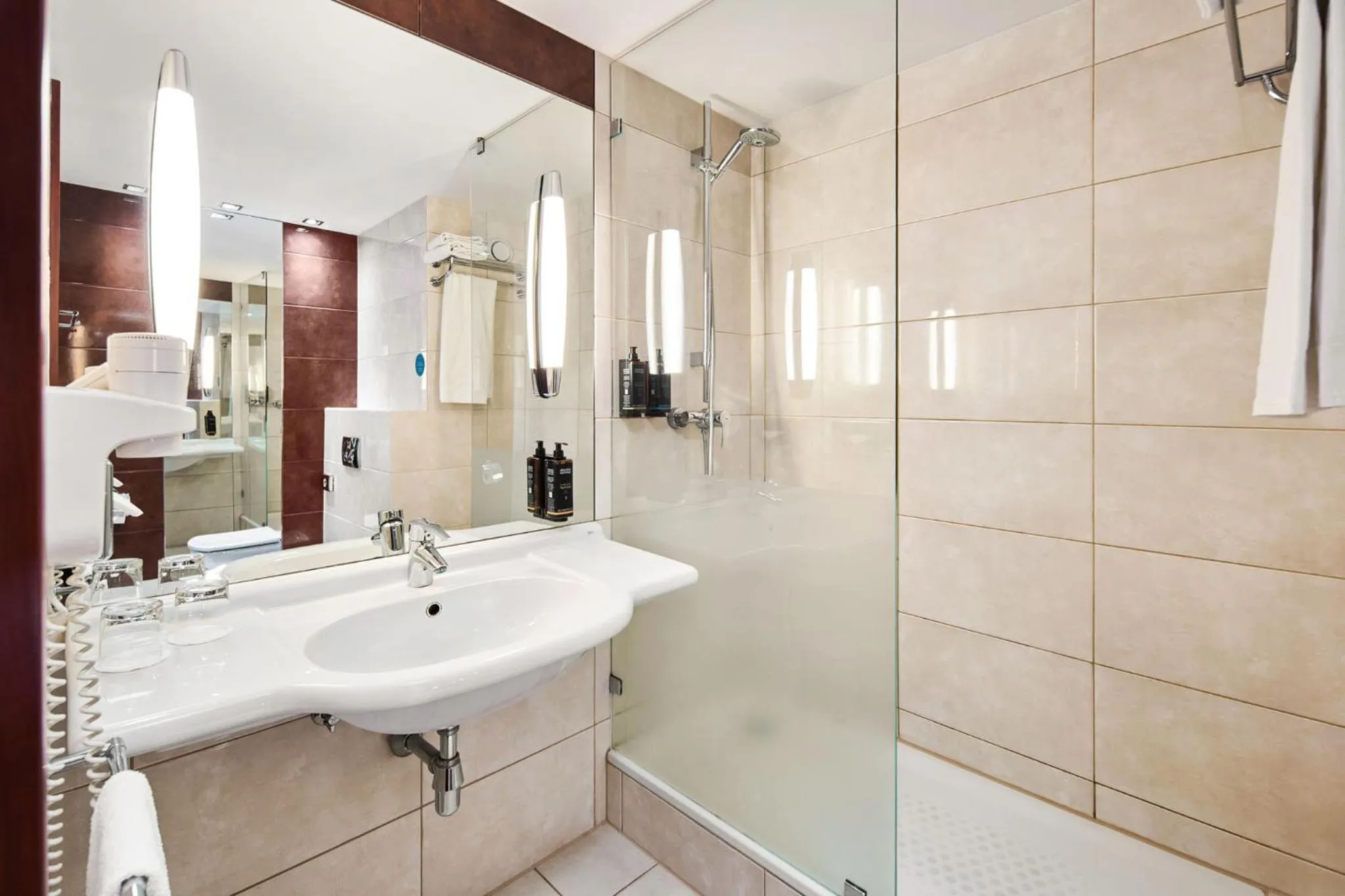 Shower in Mercure Karpacz Skalny