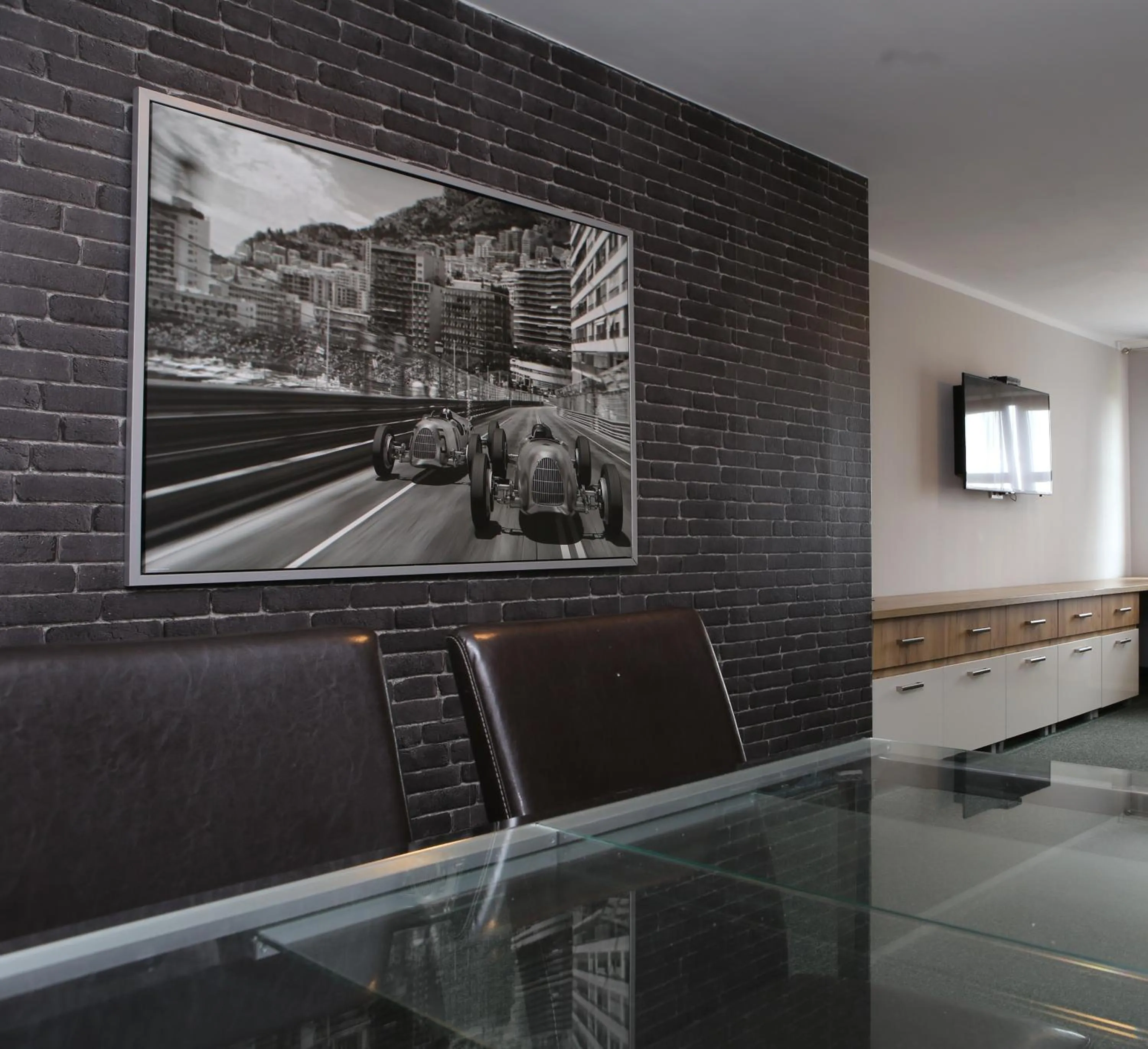 Photo of the whole room in Hotel Sunny