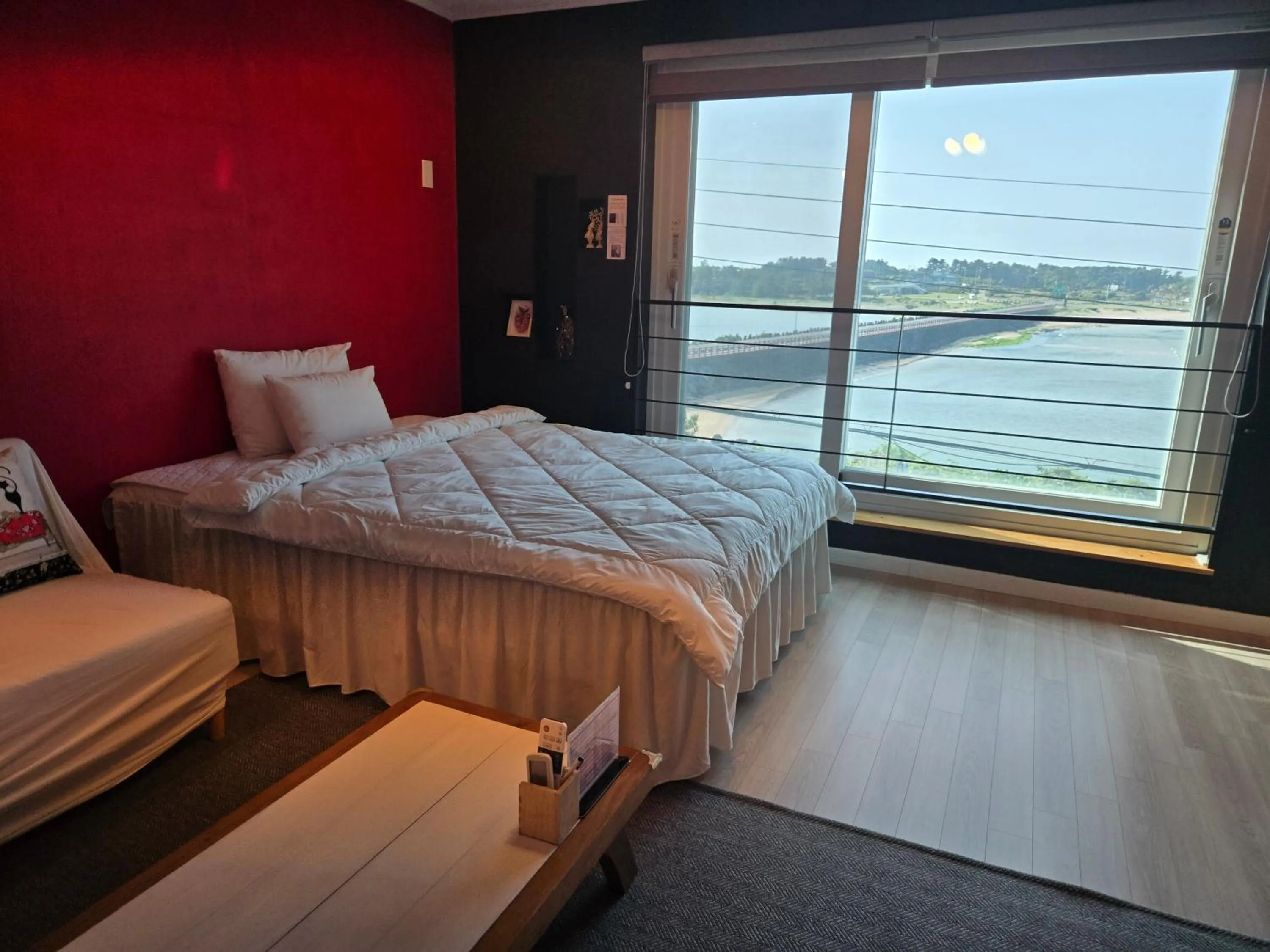 Bed in Jeju Gaviota Pension