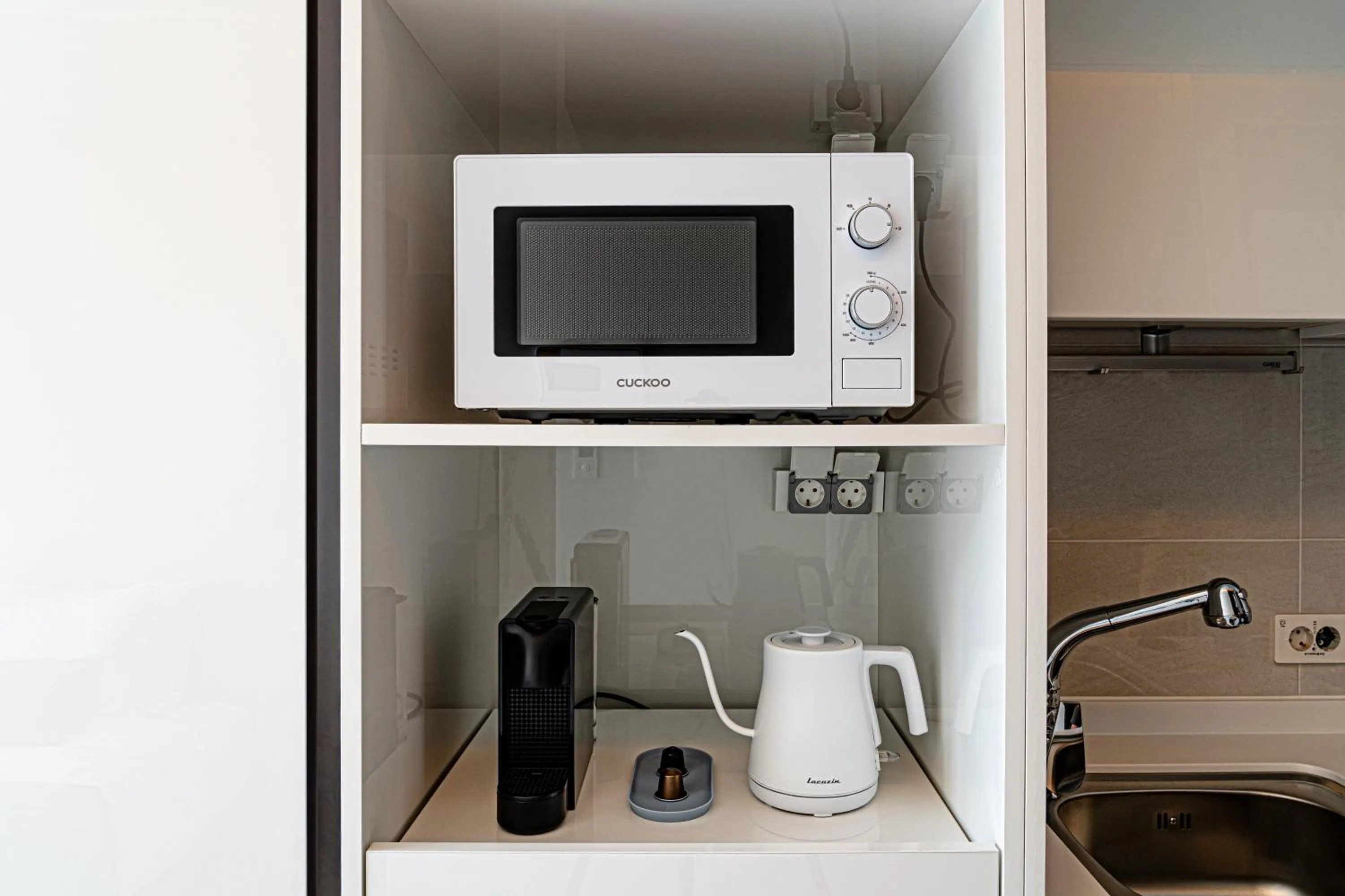 Coffee/tea facilities in Urbanstay Seomyeon