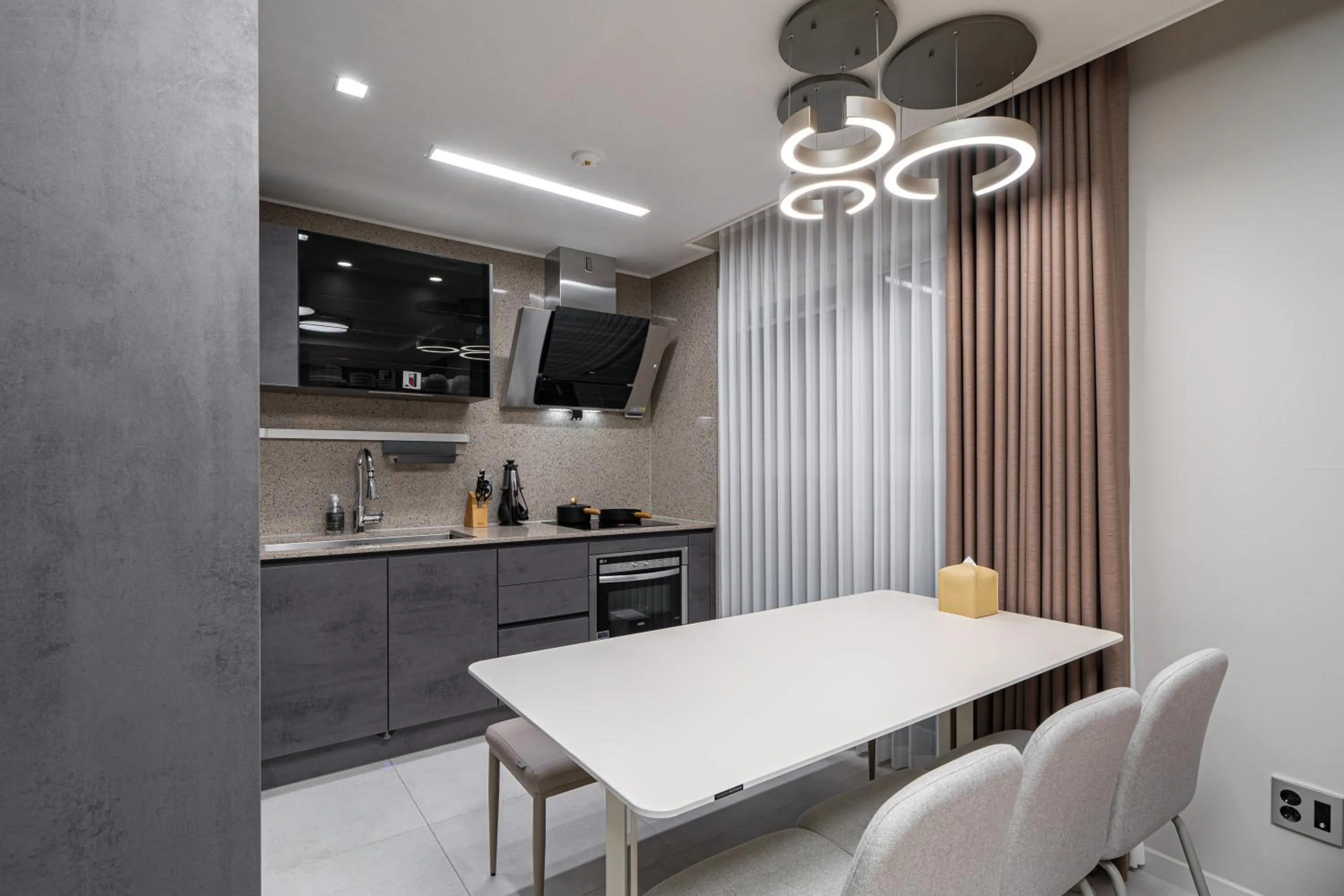 Kitchen or kitchenette in Le Collective Busan Gijang