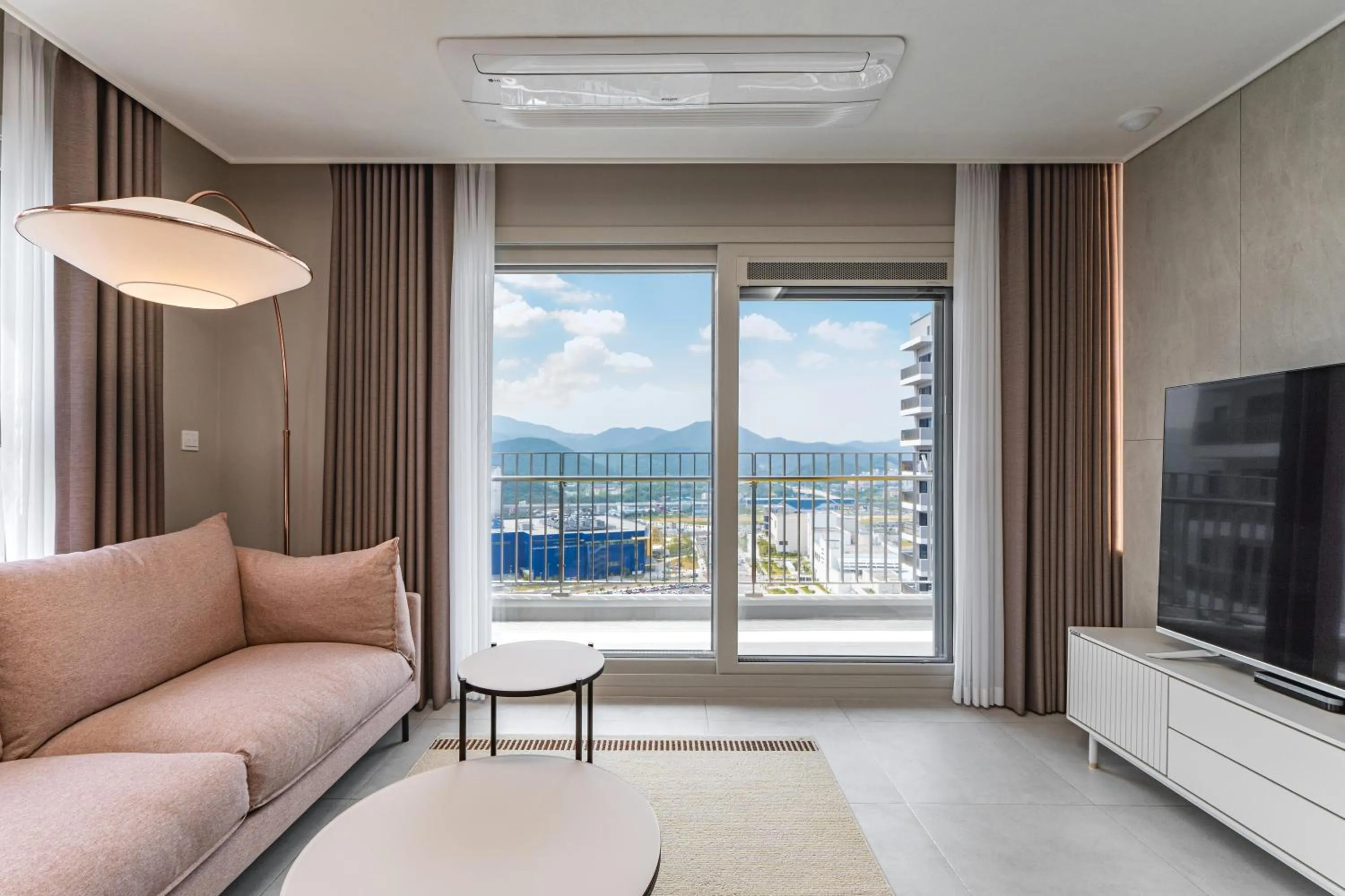 Balcony/Terrace in Le Collective Busan Gijang