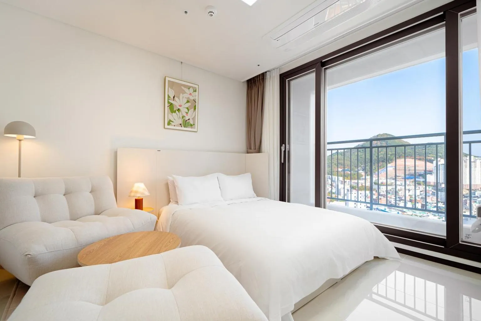 Natural landscape, Bed in Urbanstay Busan Cityhall