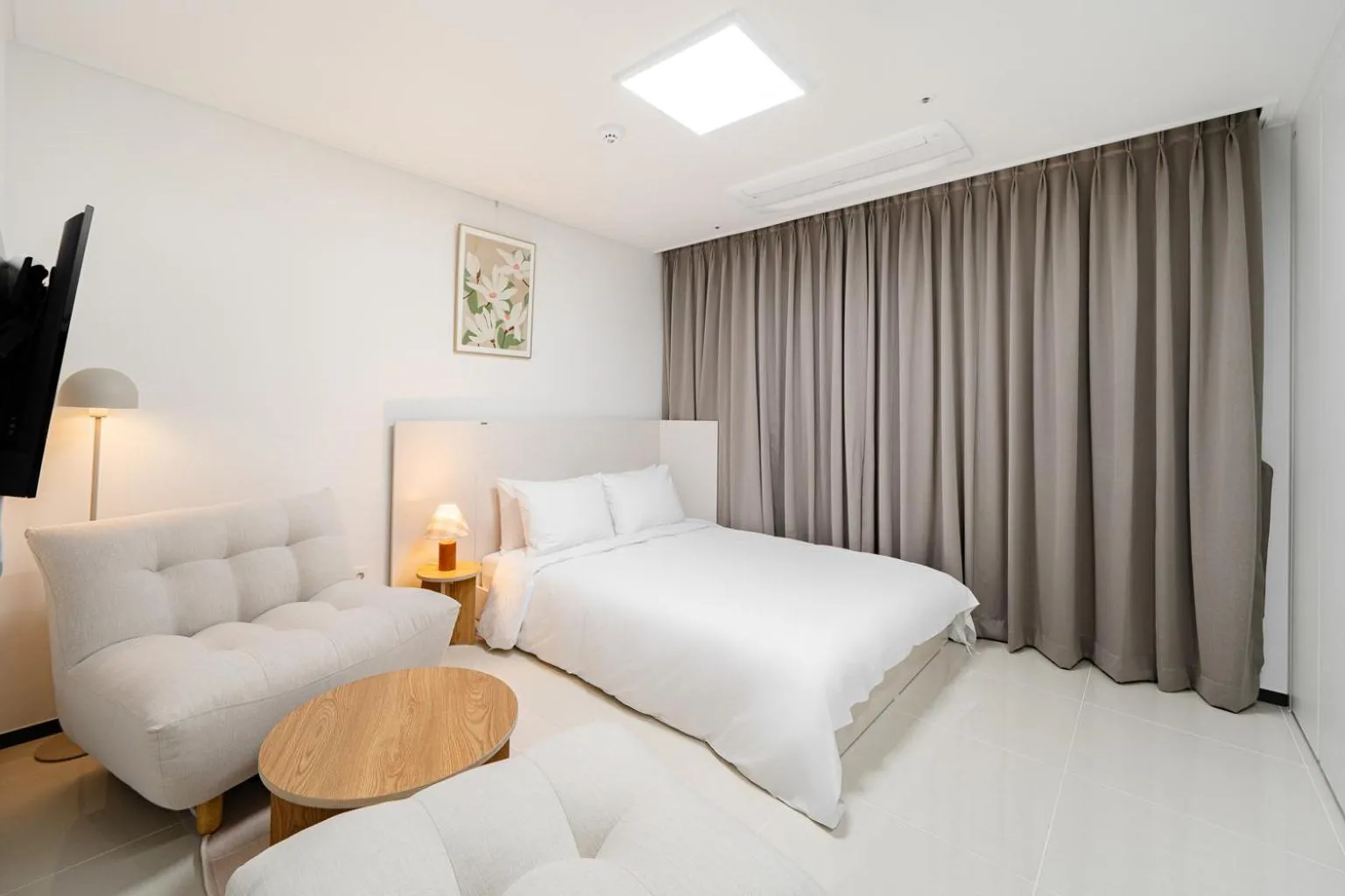 Bed in Urbanstay Busan Cityhall