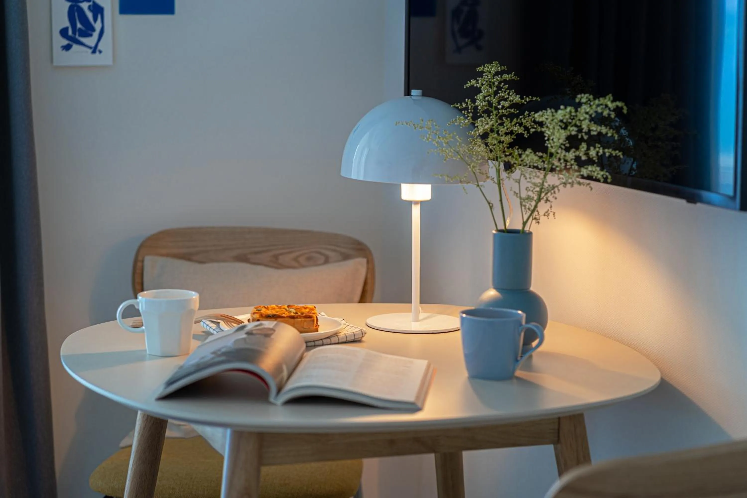 Photo of the whole room in Urbanstay Sokcho Deungdae Beach