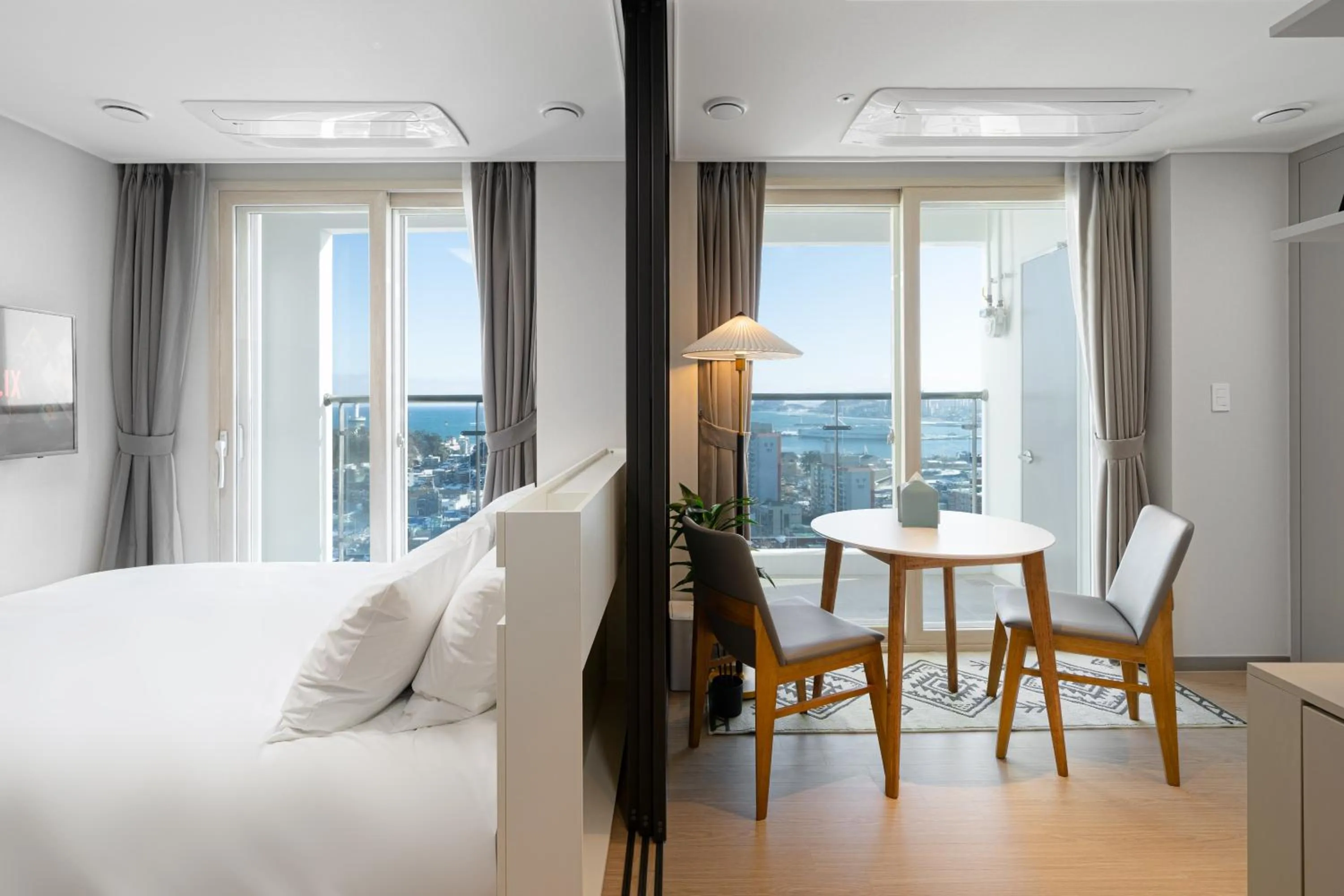 Photo of the whole room, Bed in Urbanstay Sokcho Deungdae Beach