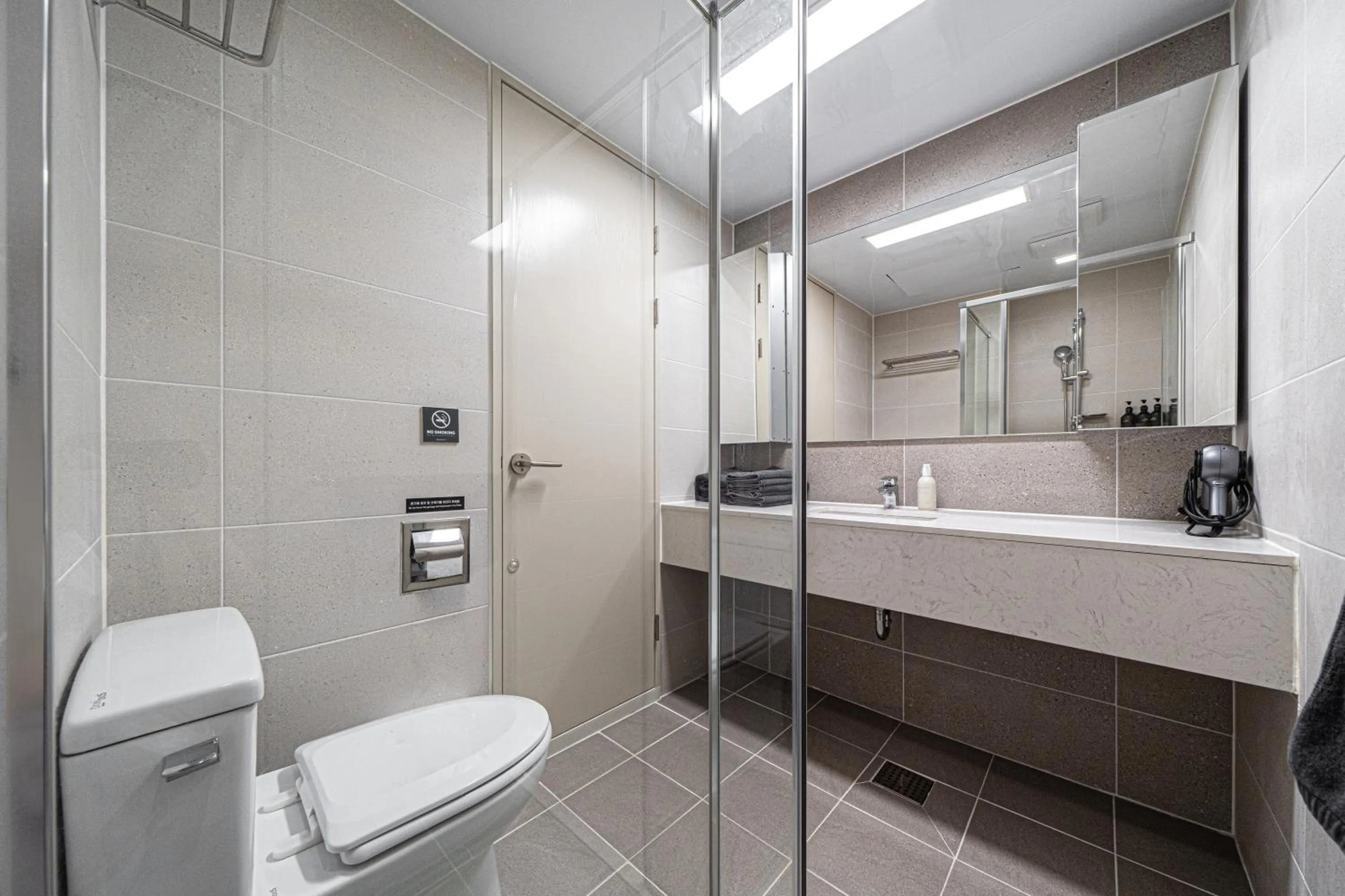 Toilet in Urbanstay Residence Dongtan