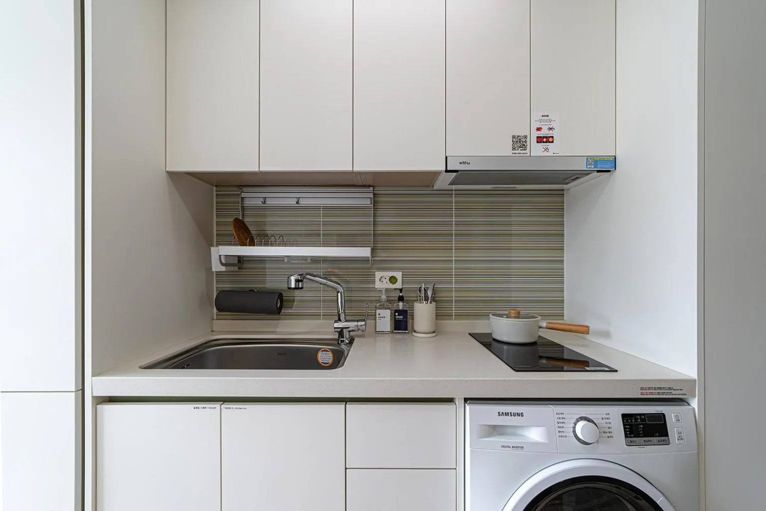 Kitchen or kitchenette in Urbanstay Myeongdong