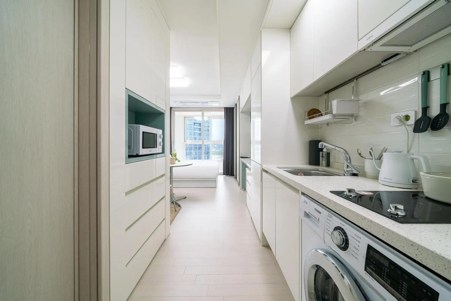 Kitchen or kitchenette in Urbanstay Songdo Moonlight Park